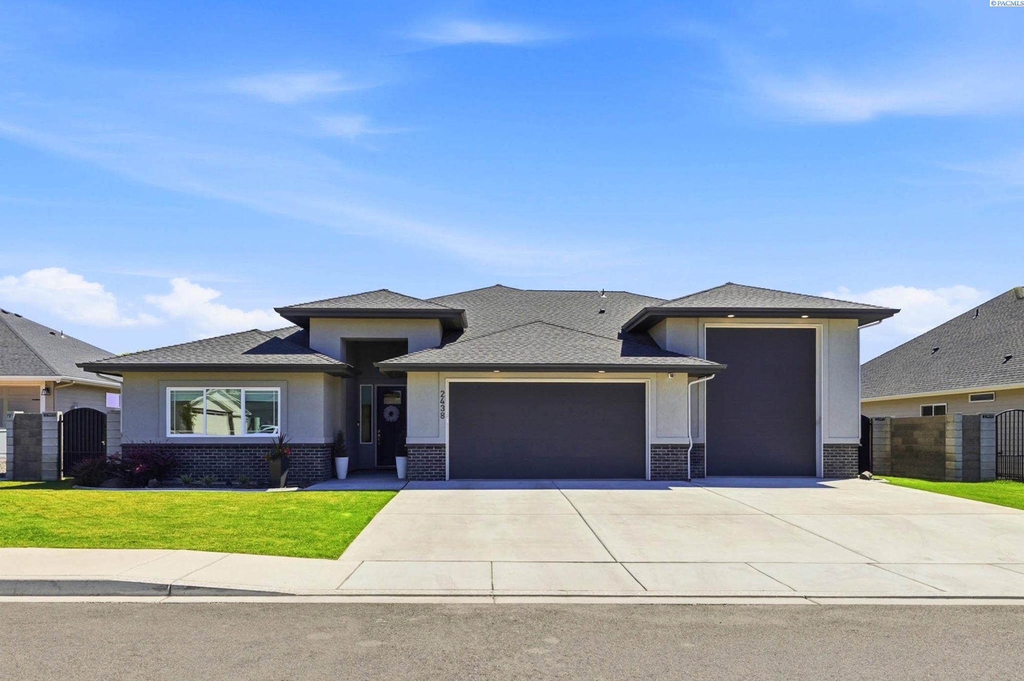 2438 Maggio Loop, Richland, WA 99352