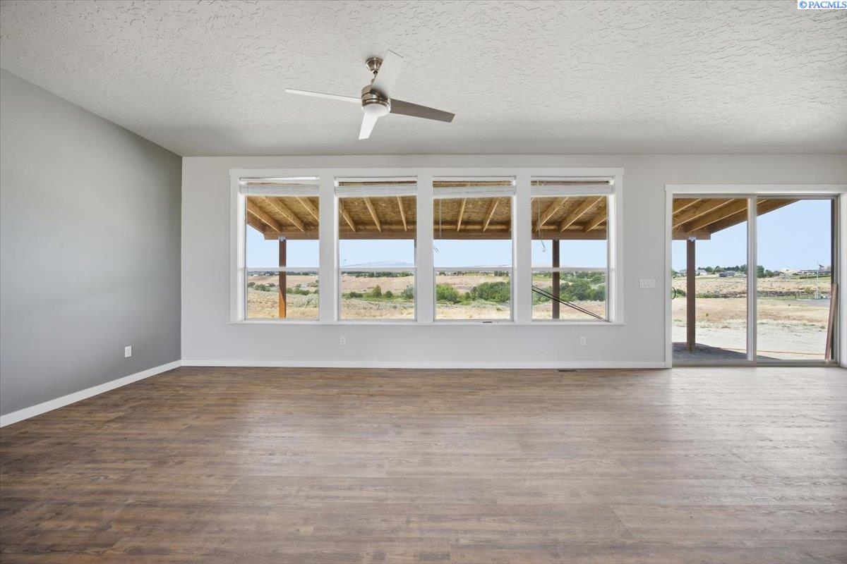 40990 115 Prnw , Benton City, WA 99320