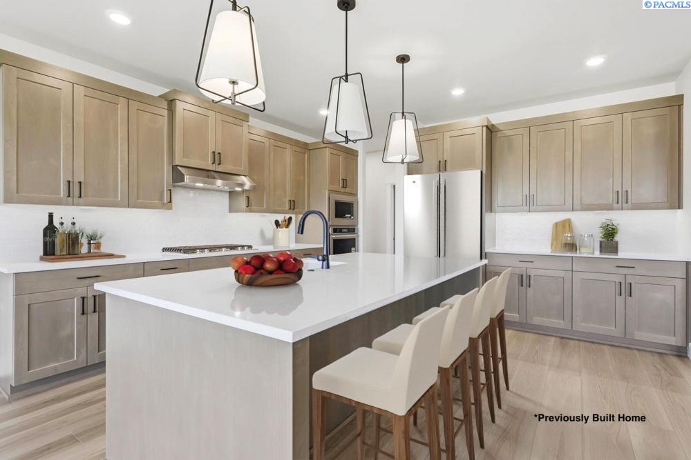 3275 Emory Ave, Richland, WA 99354