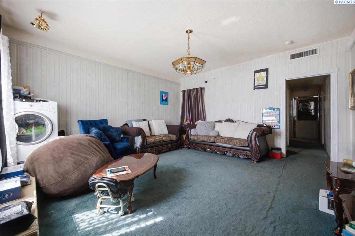 802 11th Ave, Pasco, WA 99301