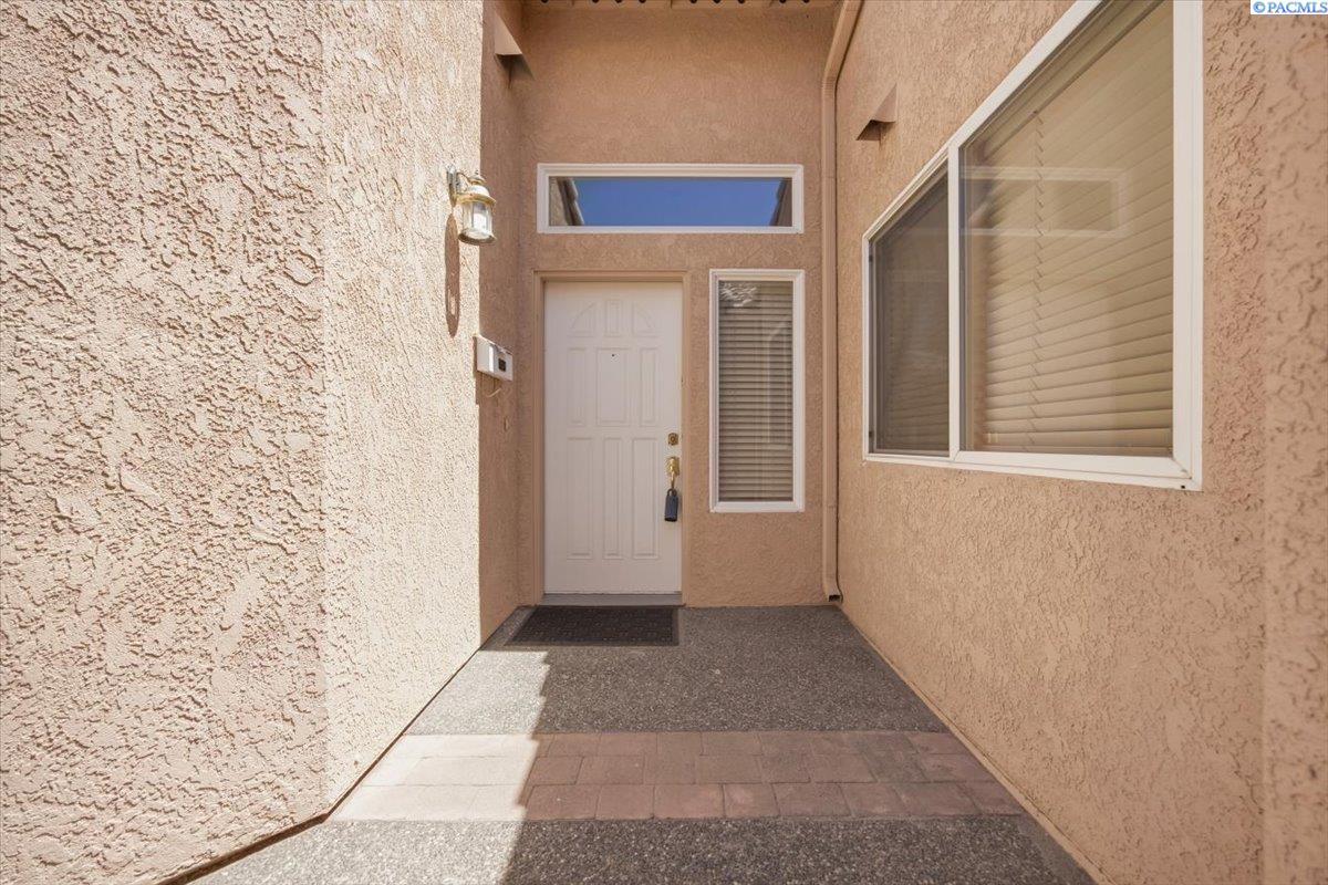 1408 Montana St, Kennewick, WA 99336