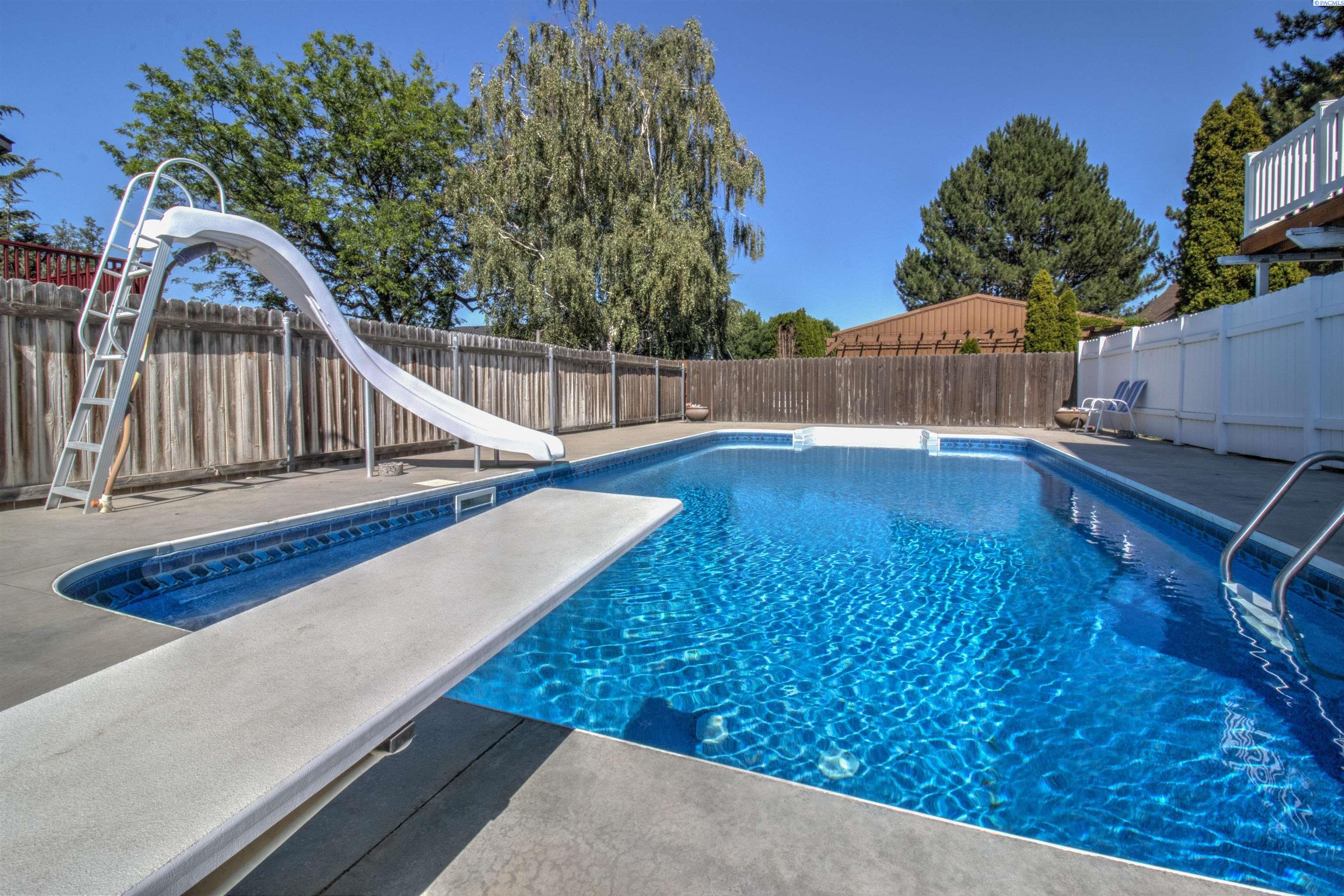 4611 Saguaro Dr, Pasco, WA 99301