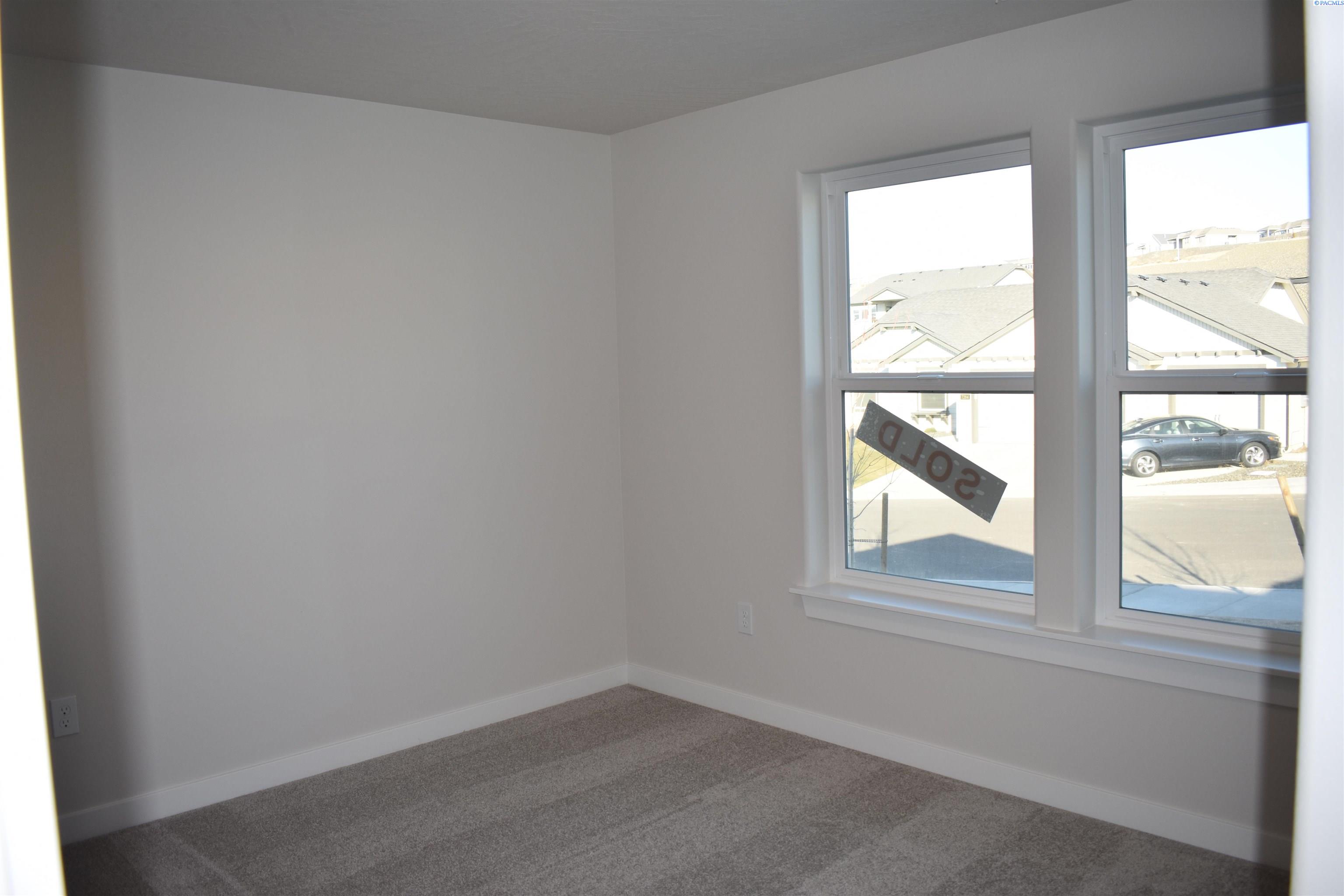 7257 26th Ave, Kennewick, WA 99338
