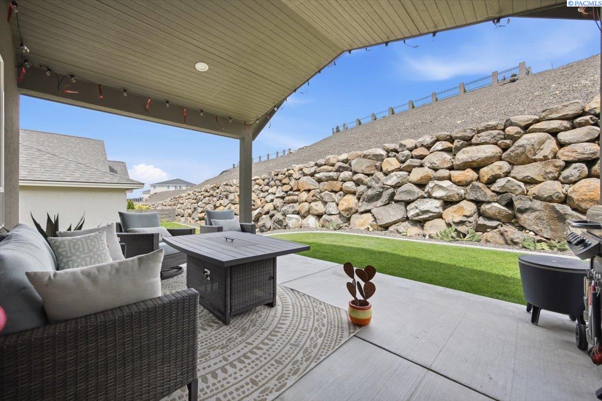 2274 Legacy Ln, Richland, WA 99352