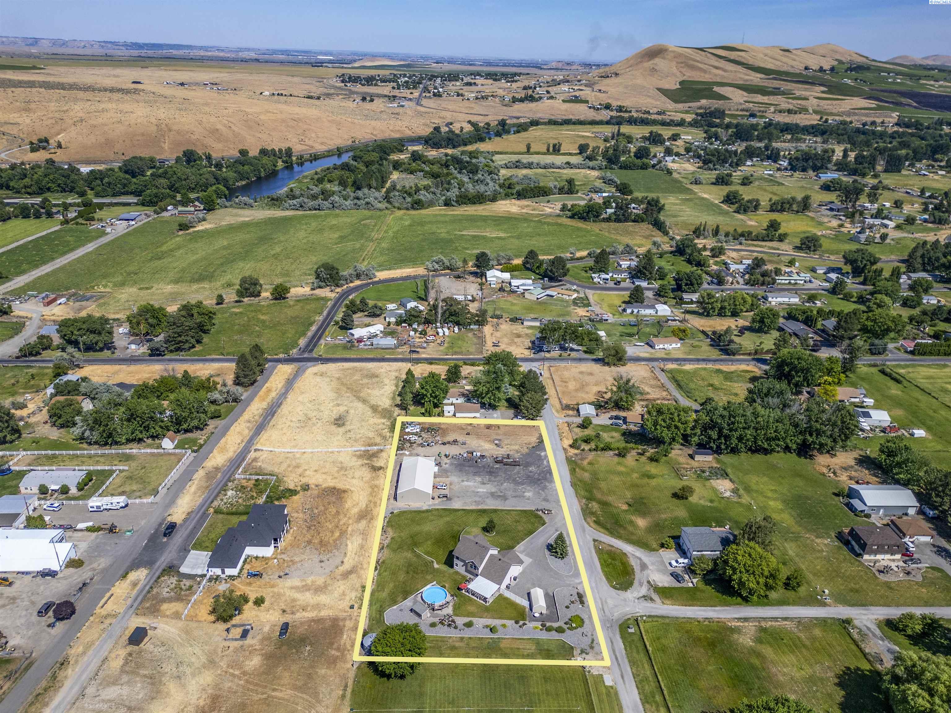 504 Wagon Wheel Pr Nw, Benton City, WA 99320
