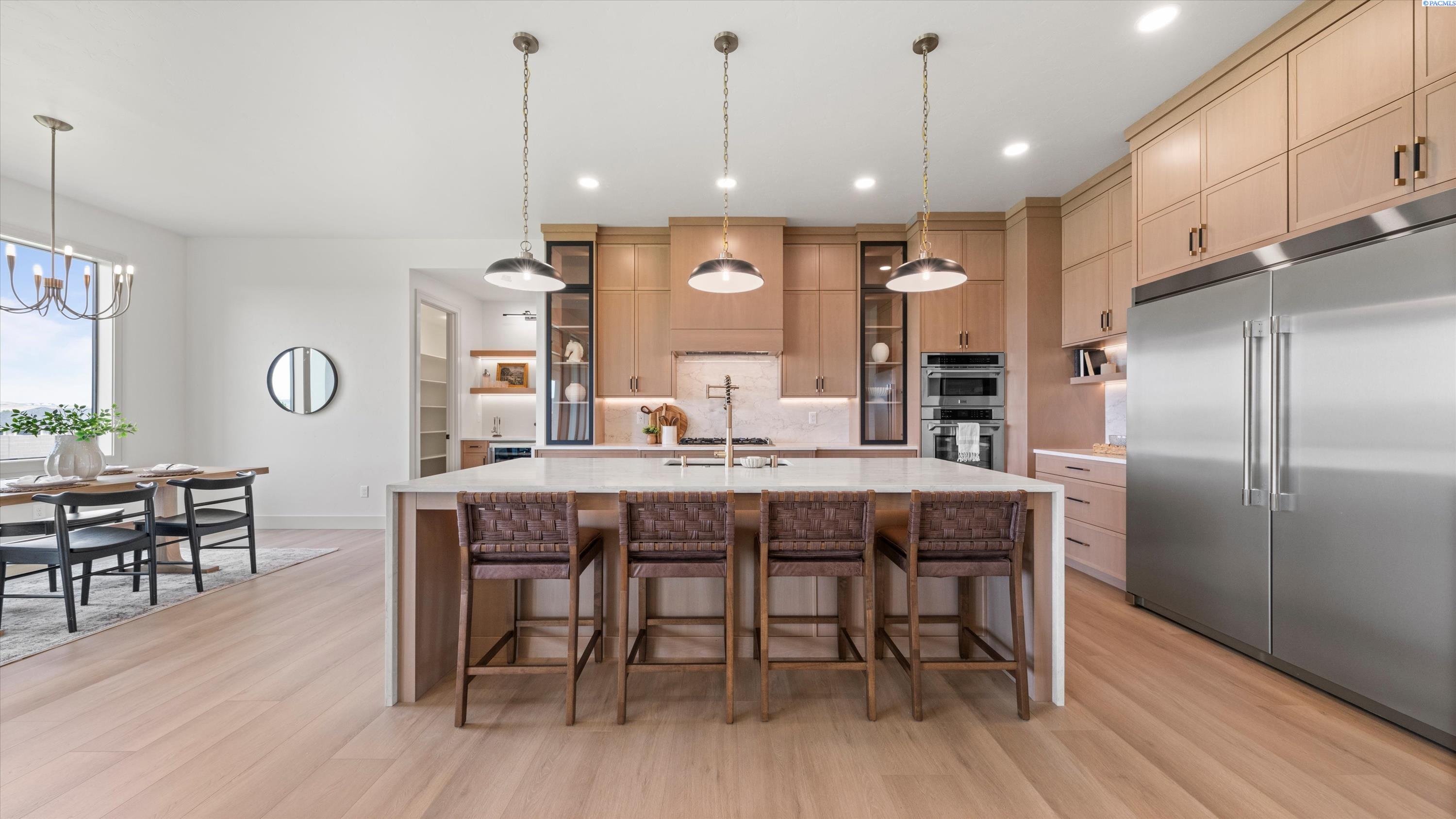 15164 Furlong Ln, Kennewick, WA 99338