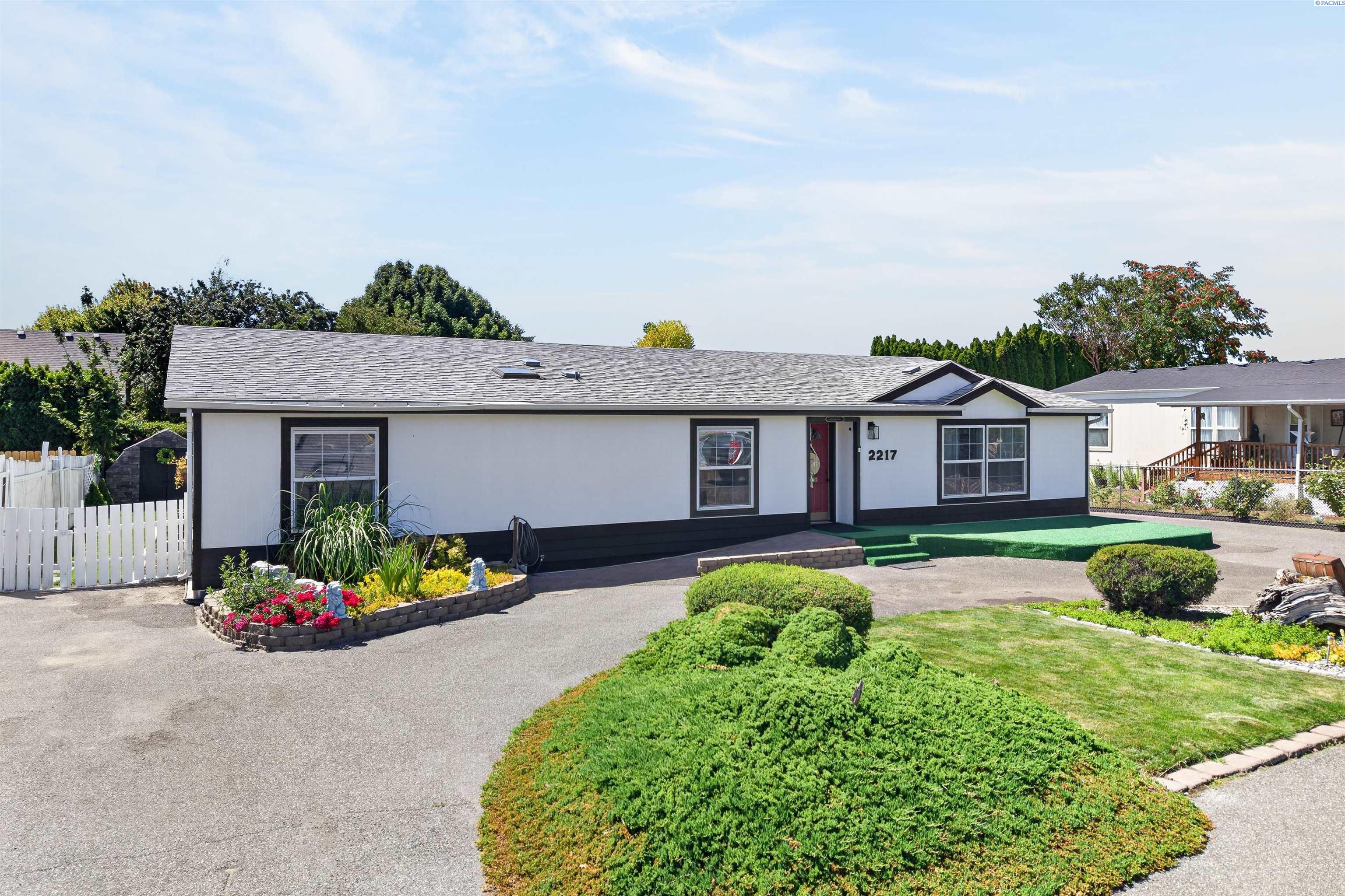 2217 Vermont Loop, Kennewick, WA 99336