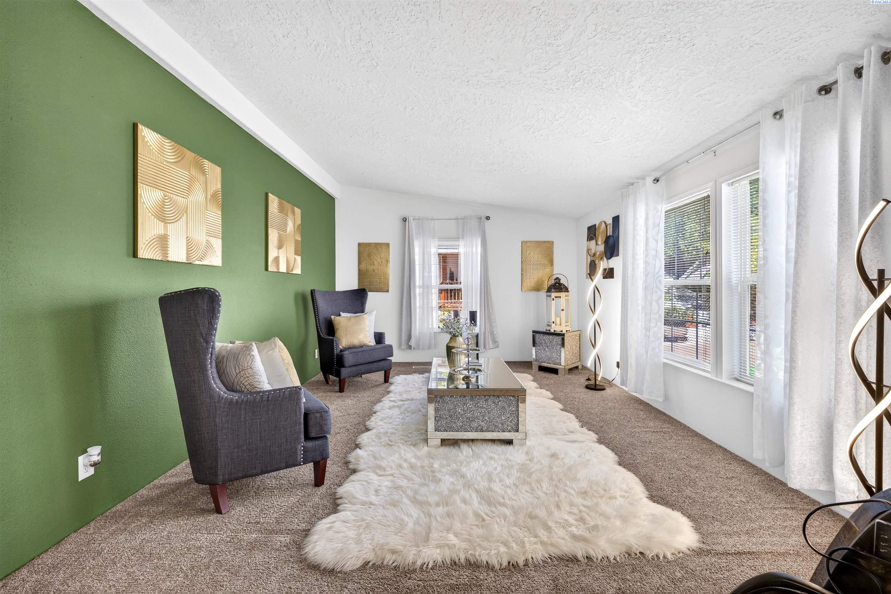 2217 Vermont Loop, Kennewick, WA 99336