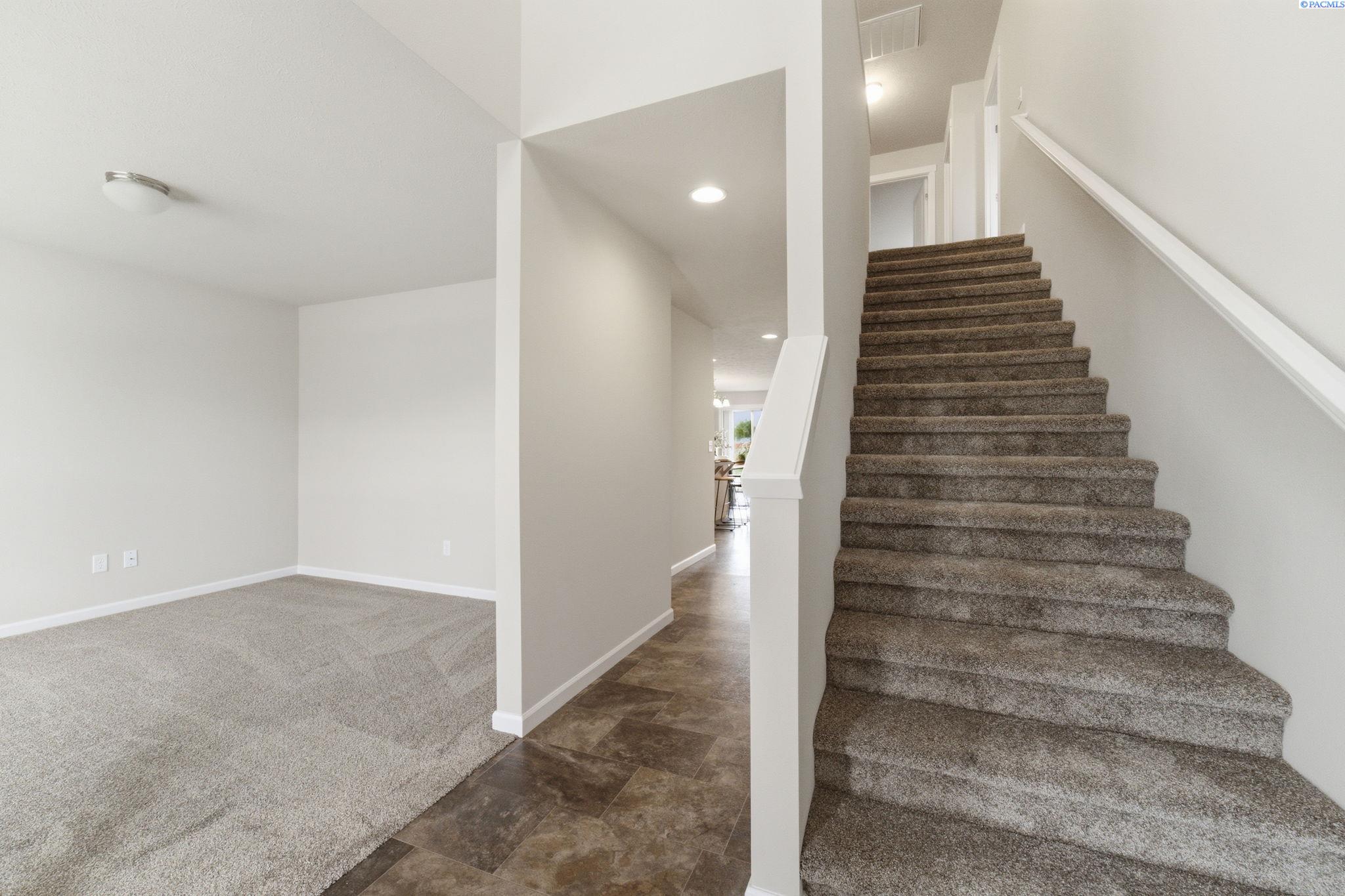 4515 Phoenix Ln, Pasco, WA 99301