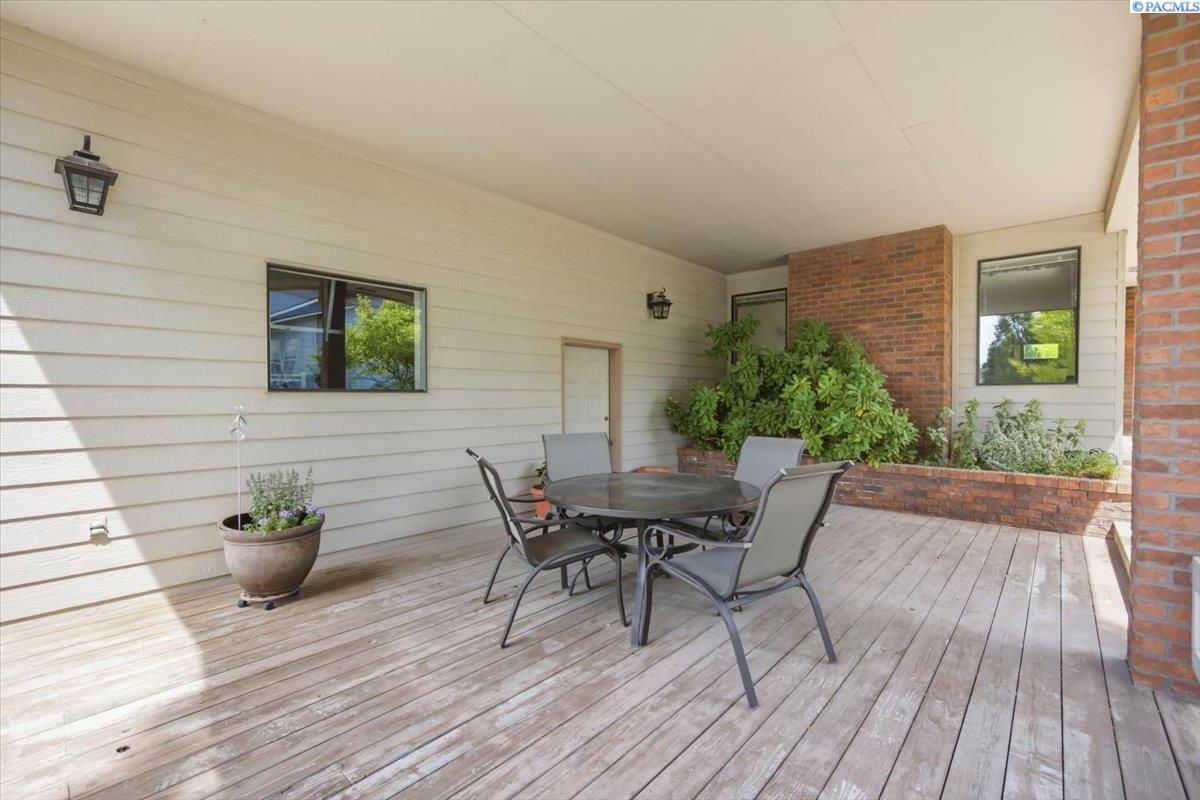 268 Piper St, Richland, WA 99352