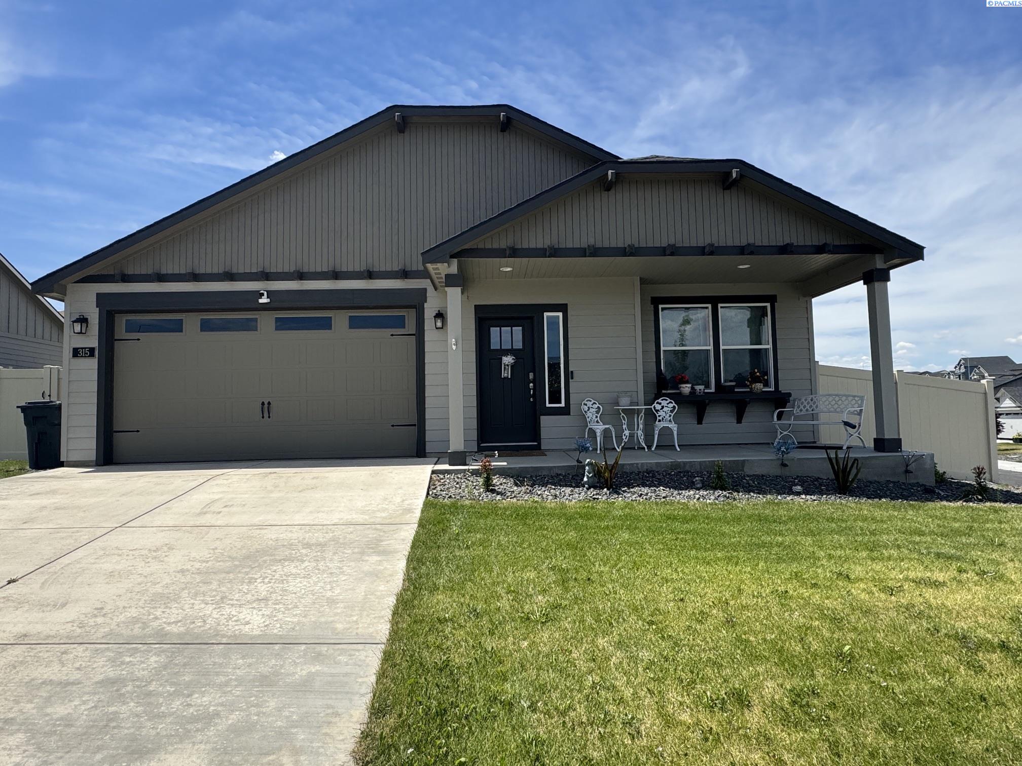 315 San Fernando Way, Prosser, WA 99350