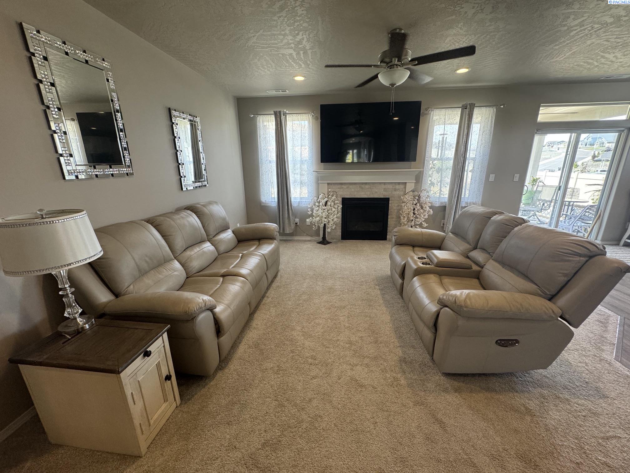 315 San Fernando Way, Prosser, WA 99350