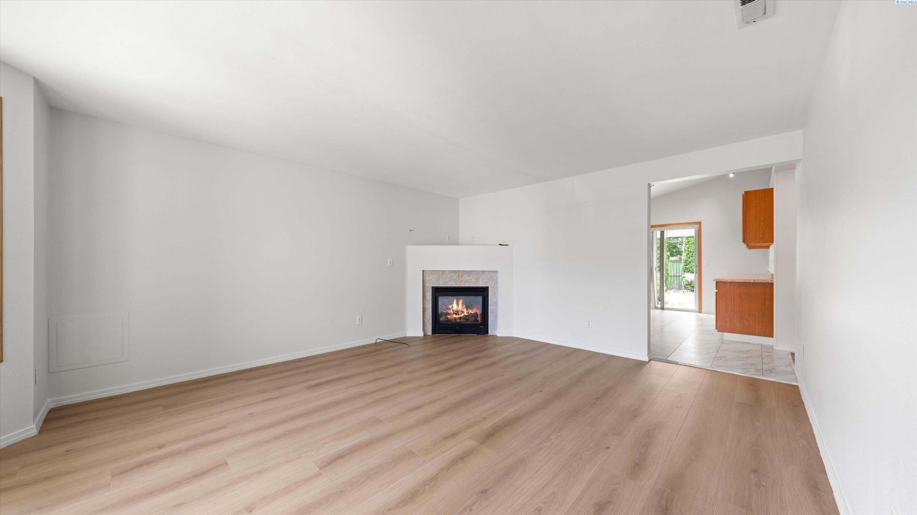 8616 Cord Dr, Pasco, WA 99301