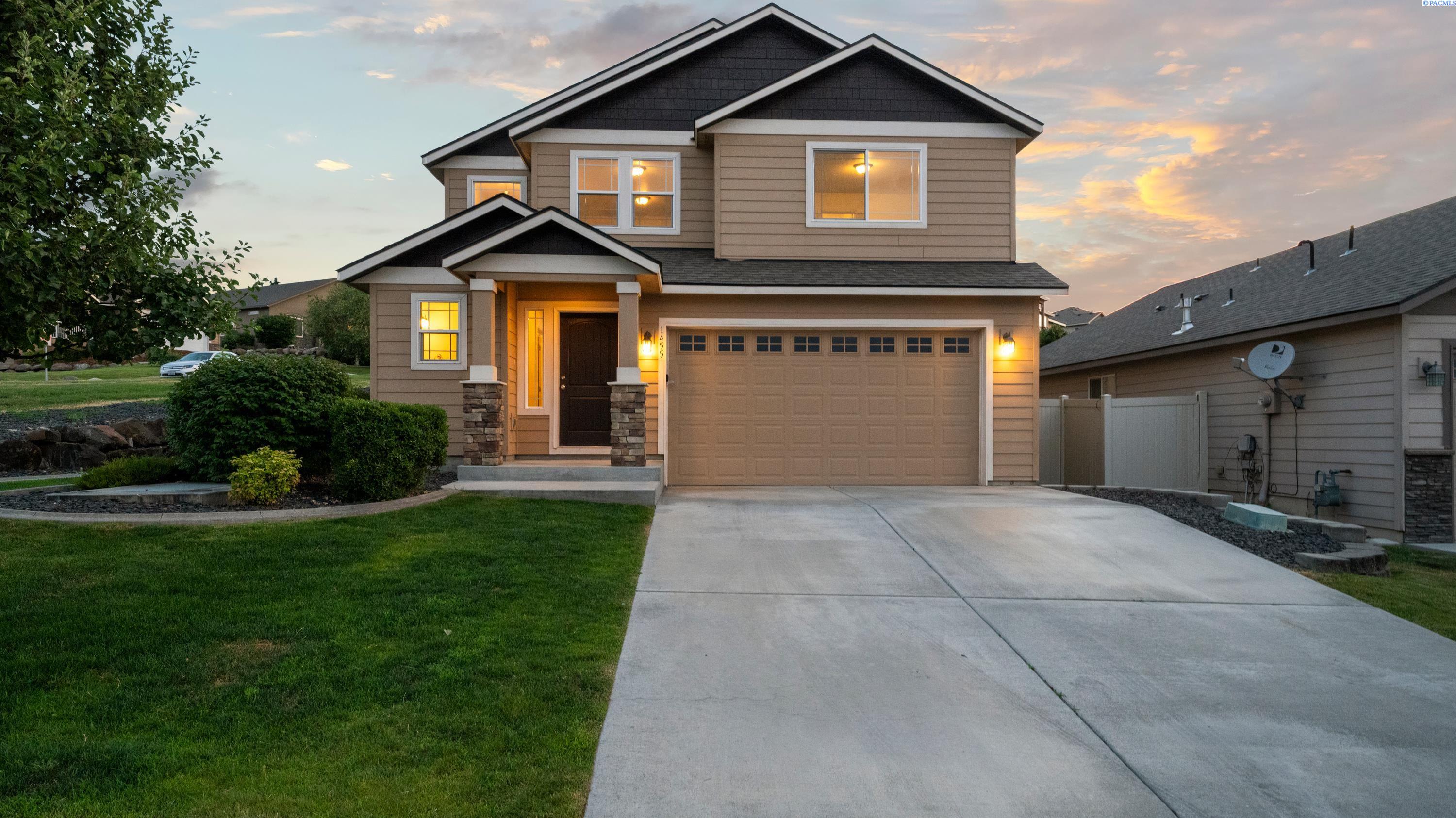 1455 Azalea Ave, Richland, WA 99352