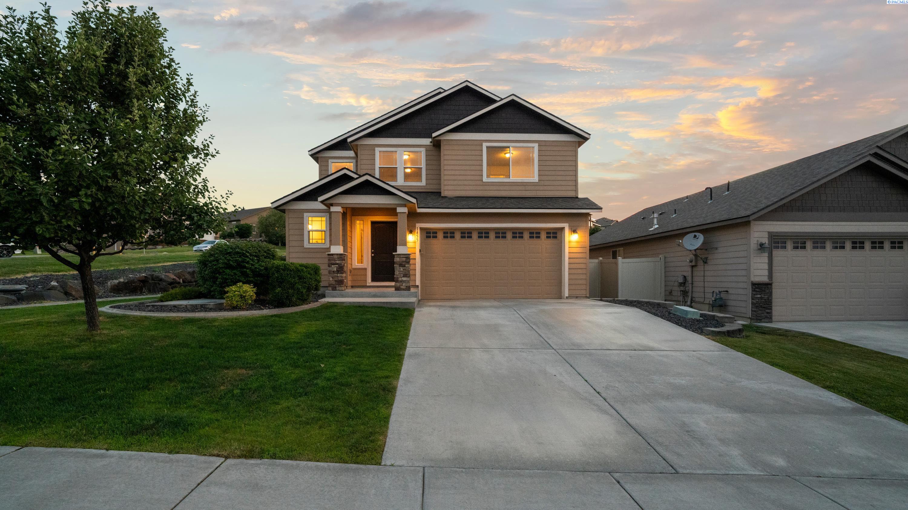 1455 Azalea Ave, Richland, WA 99352