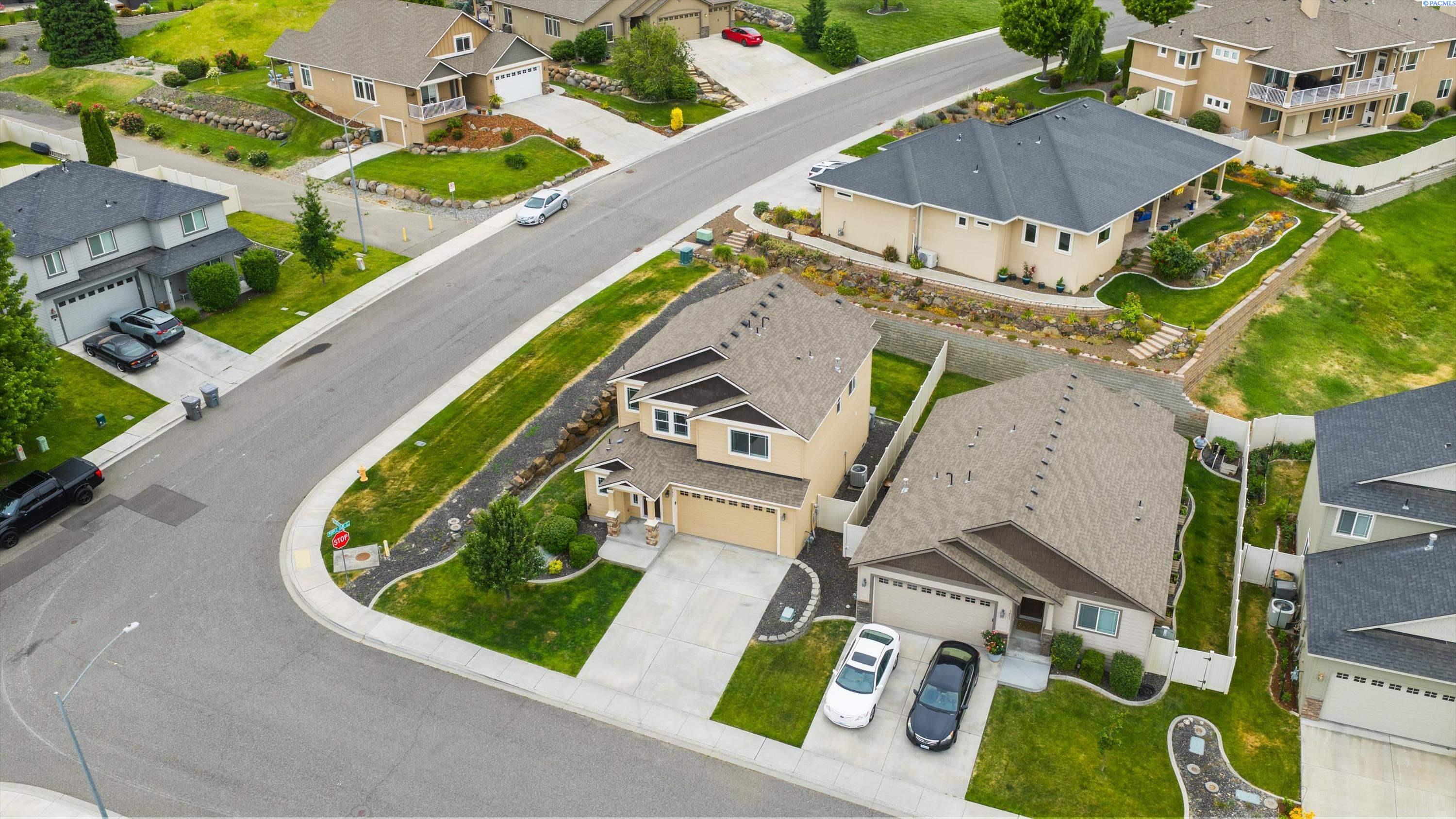 1455 Azalea Ave, Richland, WA 99352