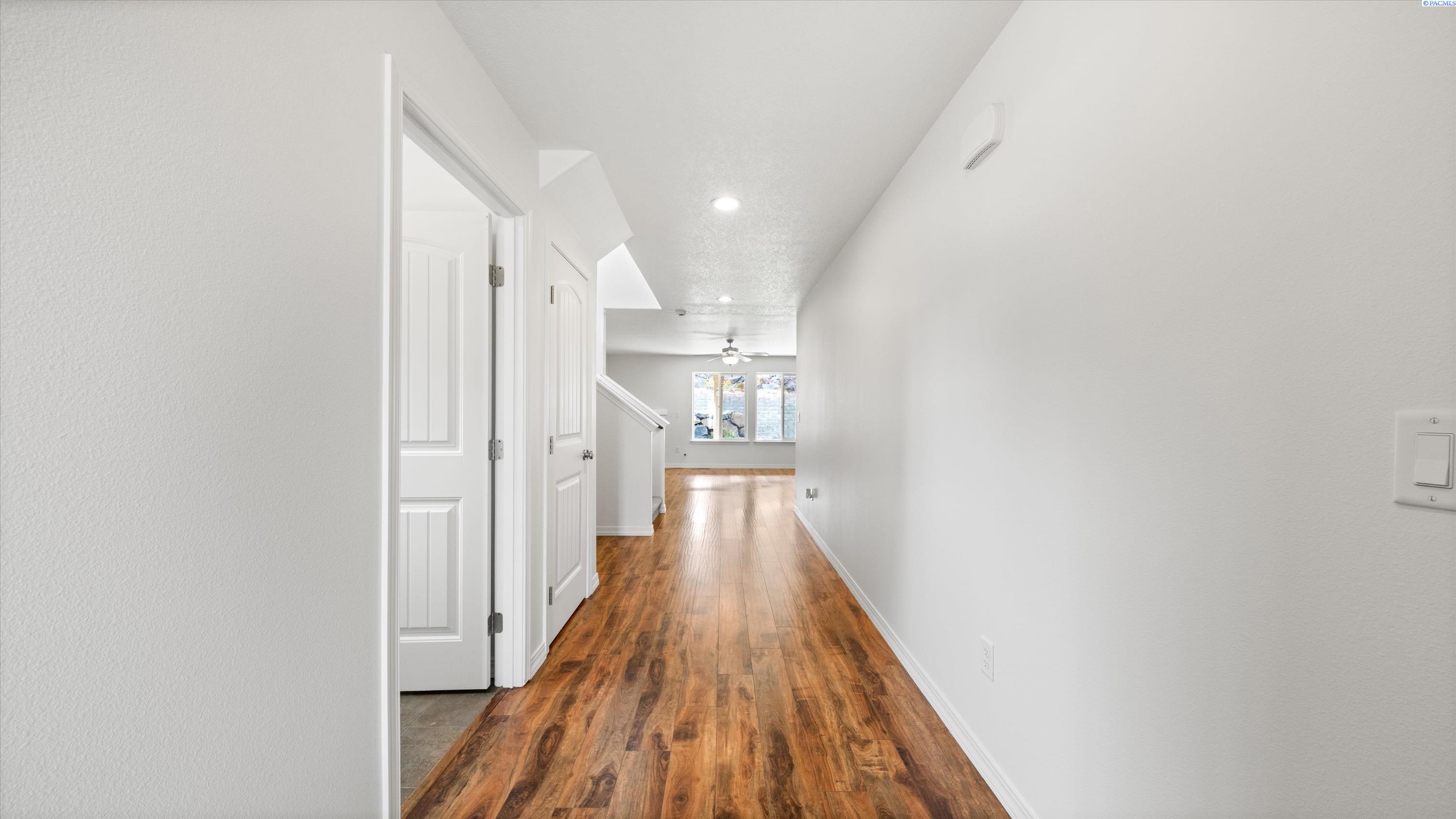 1455 Azalea Ave, Richland, WA 99352