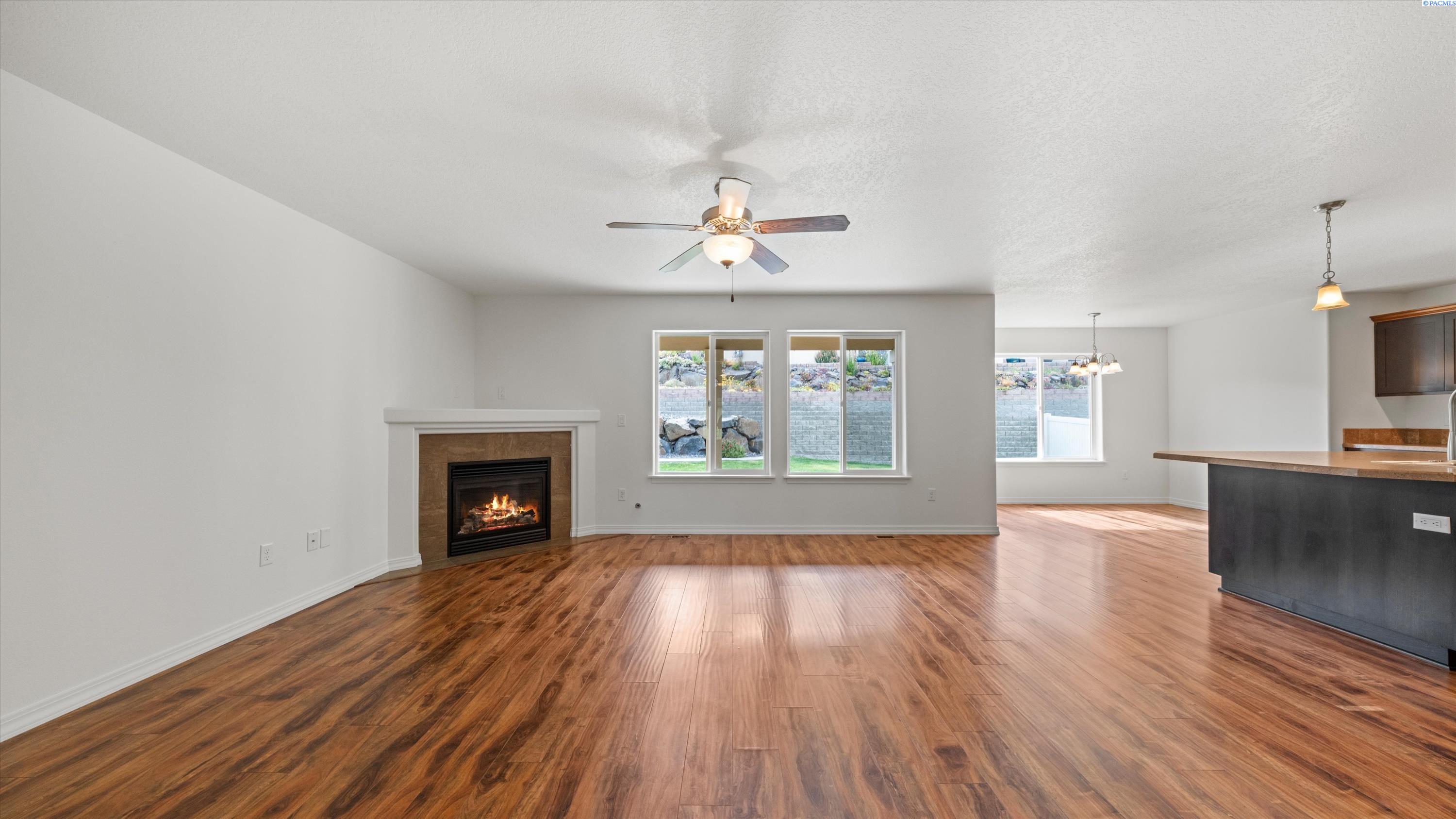 1455 Azalea Ave, Richland, WA 99352