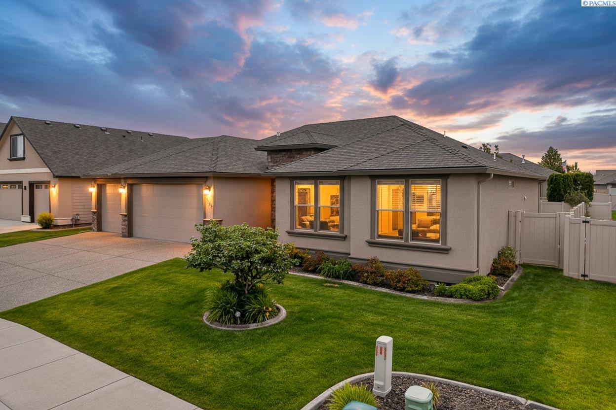 2853 Copperstone St, Richland, WA 99354