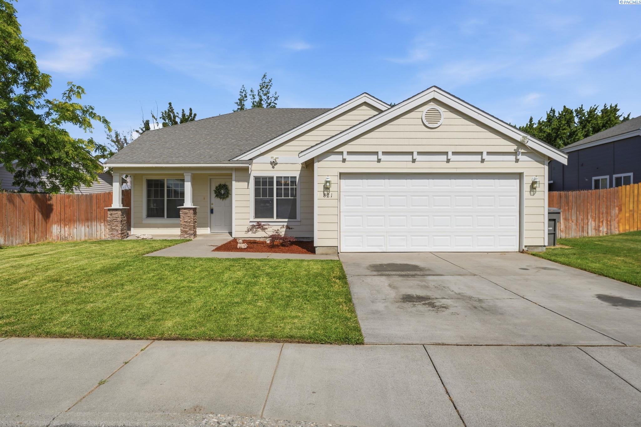 821 Tweedt St, Kennewick, WA 99336