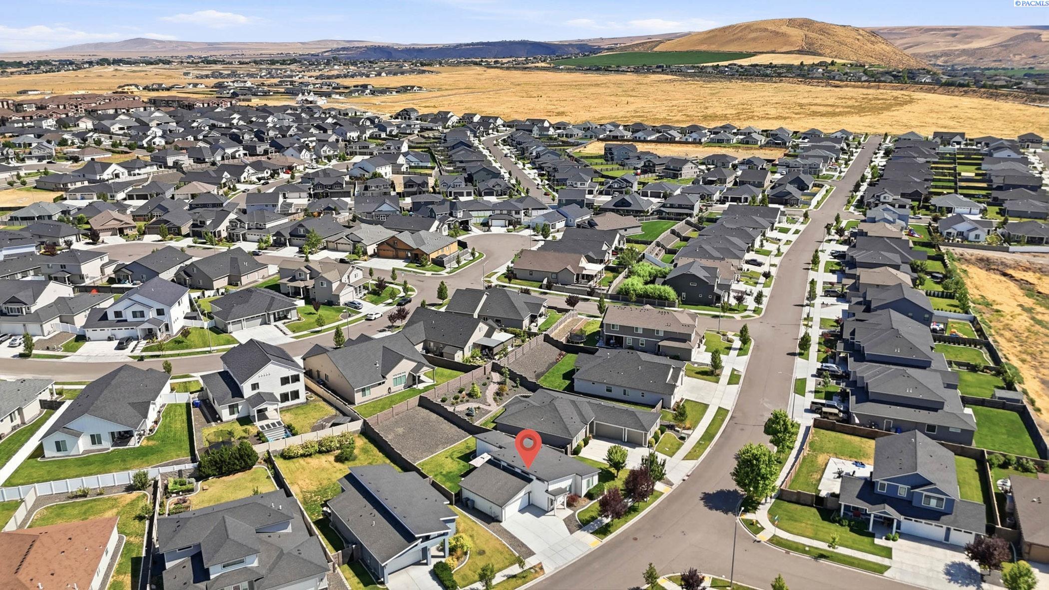 2470 Brodie Ln, Richland, WA 99352