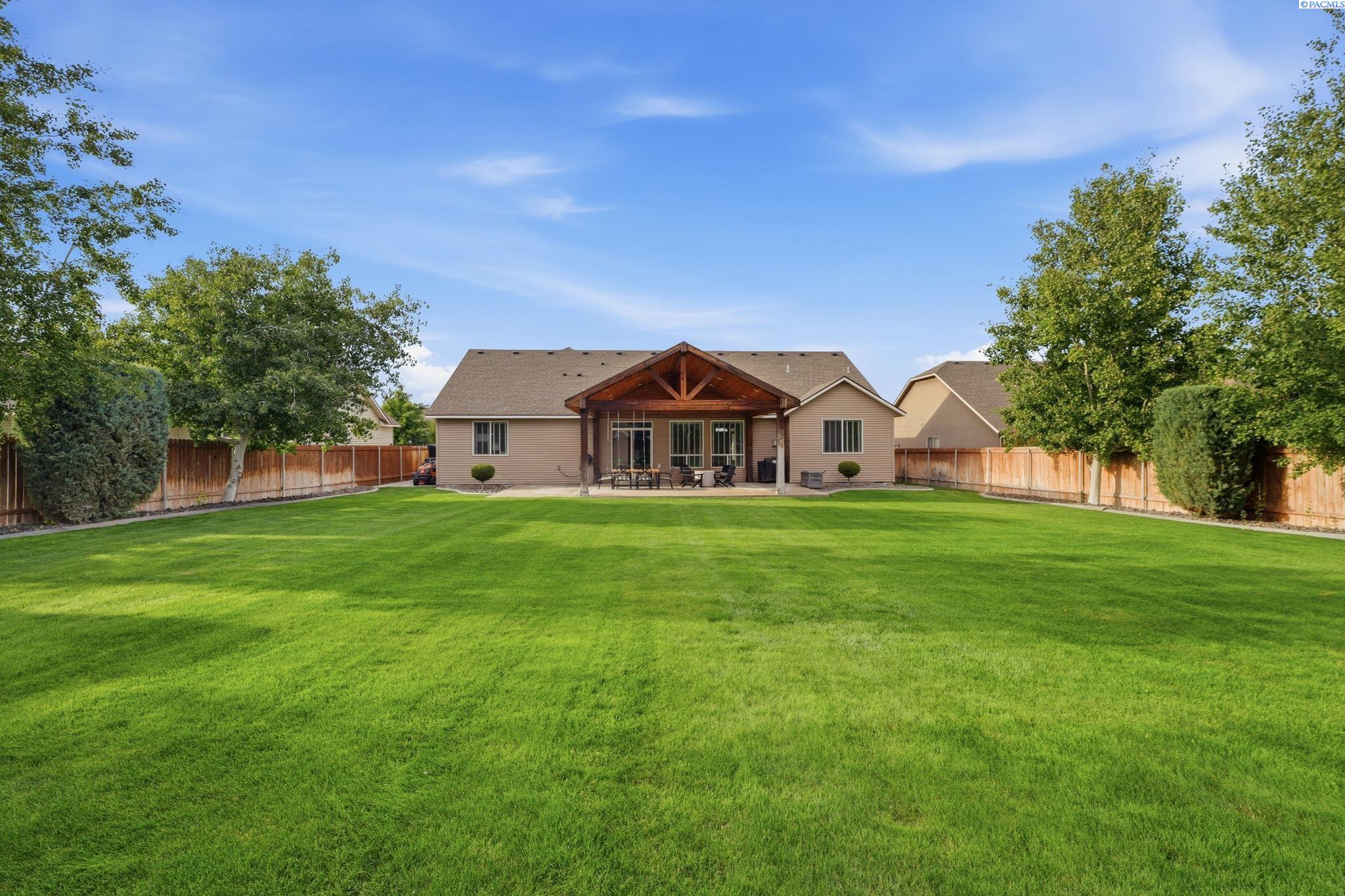 4206 Palmyra Dr, Pasco, WA 99301-0012
