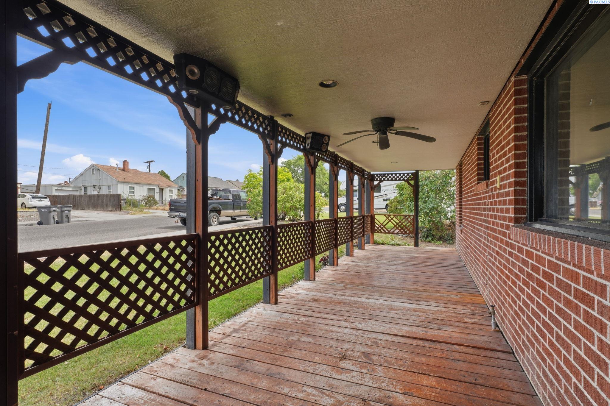 310 3rd Ave, Kennewick, WA 99336-4030