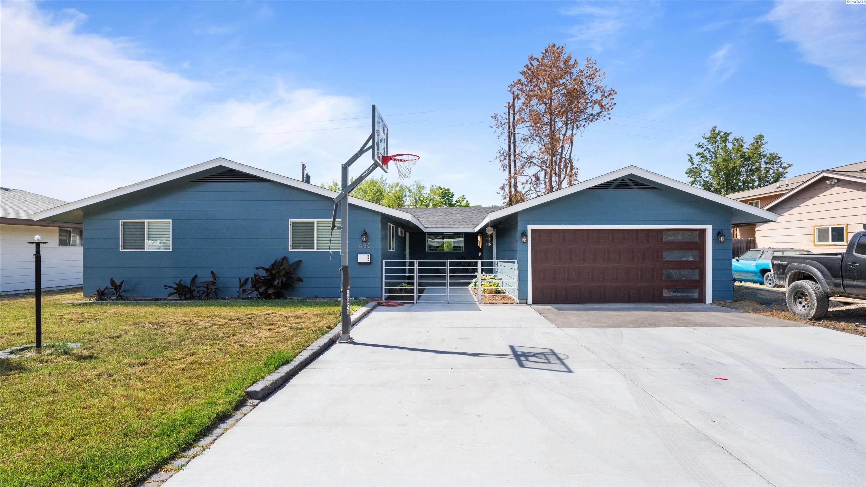 435 20th Ave, Kennewick, WA 99337