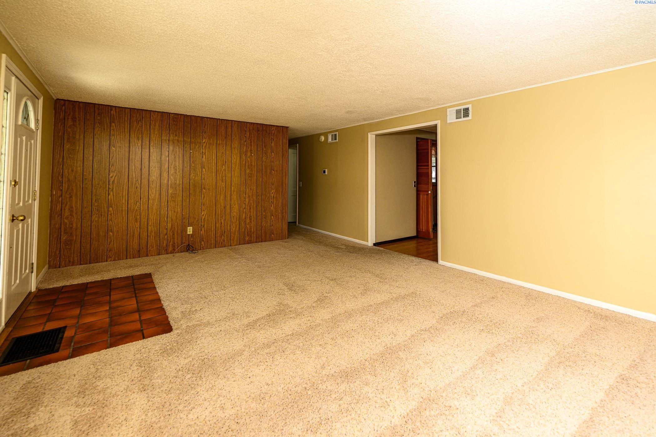 614 Birch Ave, Richland, WA 99352
