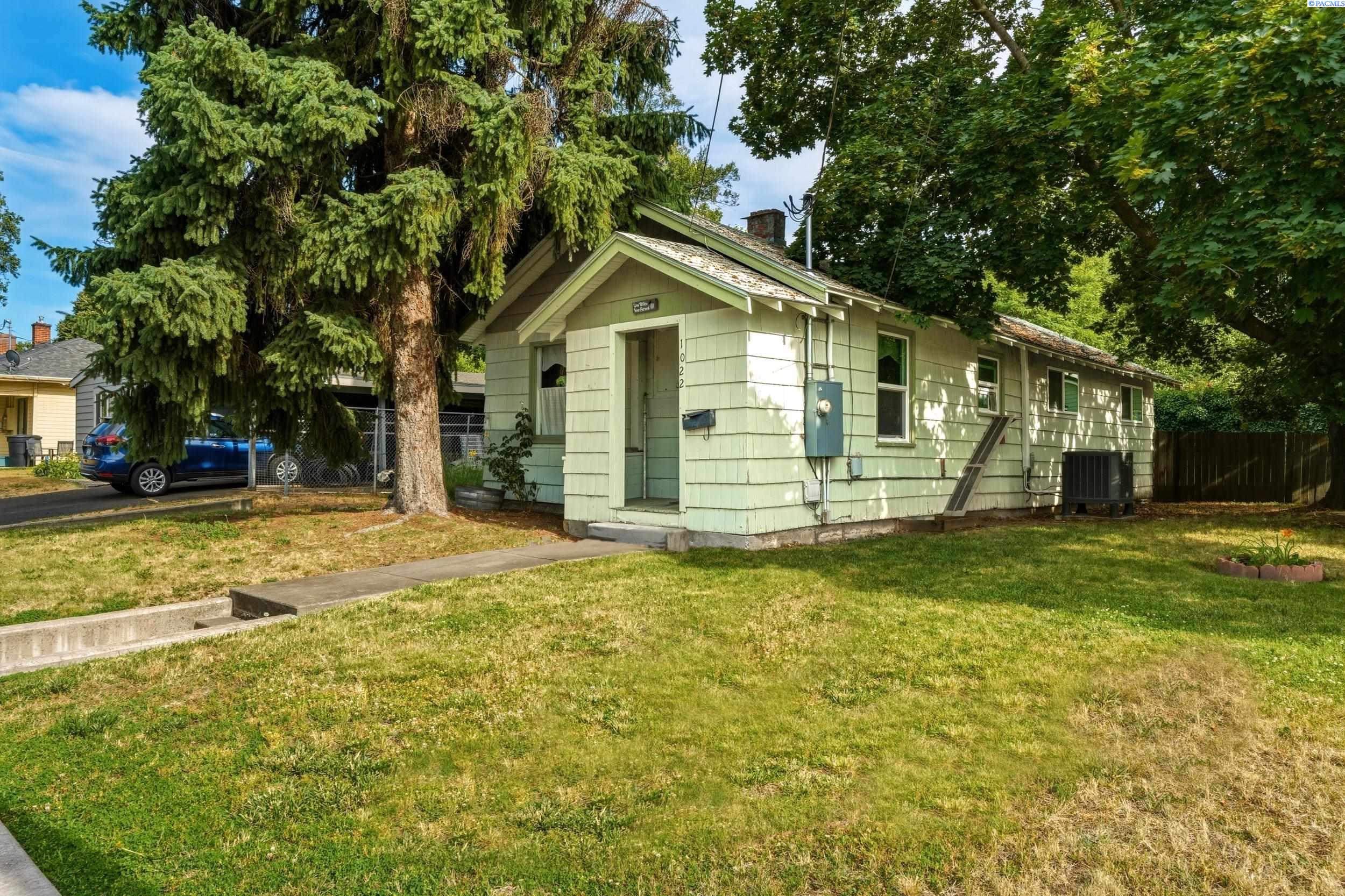 1022 Hobson St, Walla Walla, WA 99362-2414