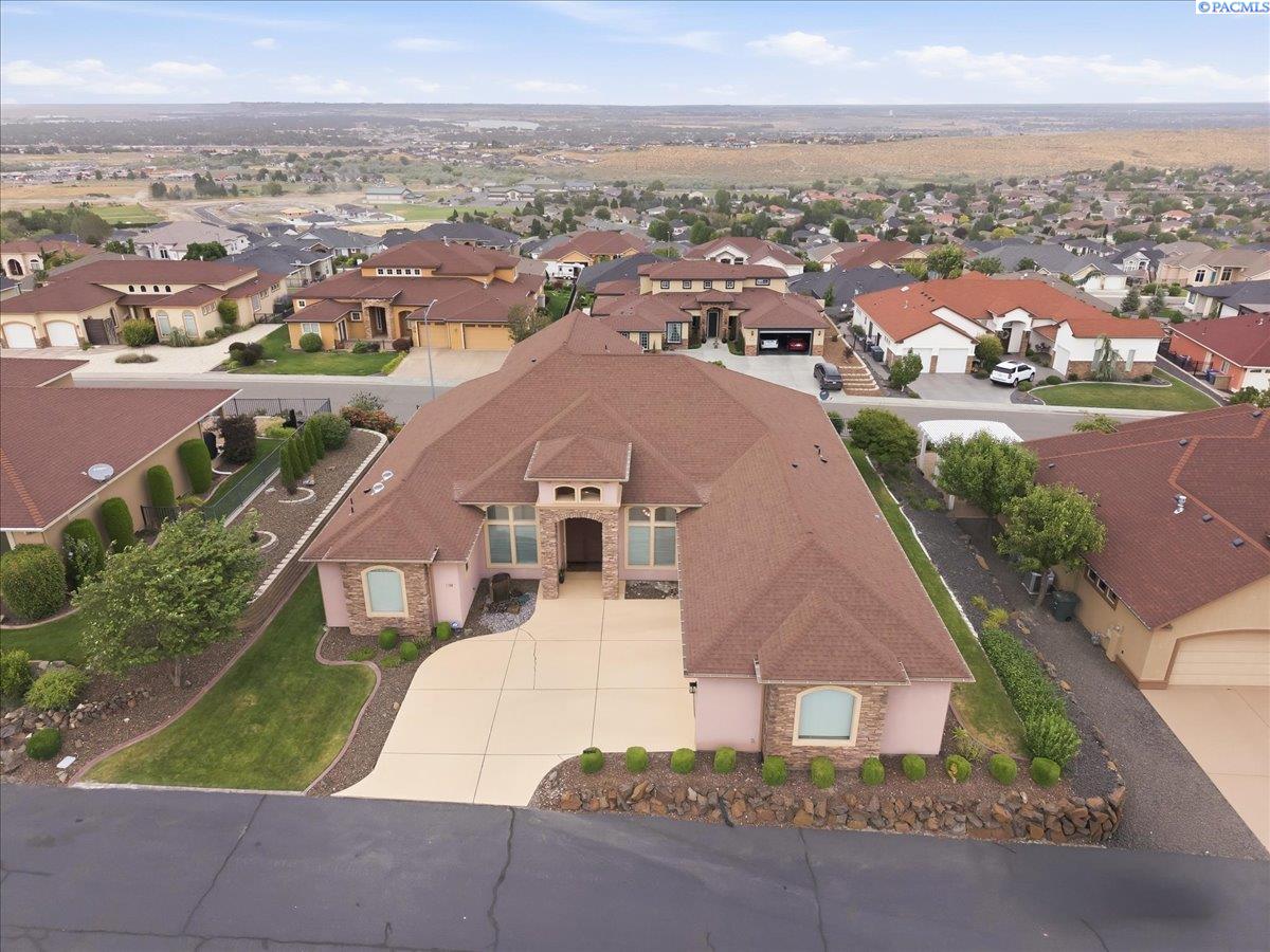 1388 Tuscany Pl, Richland, WA 99352