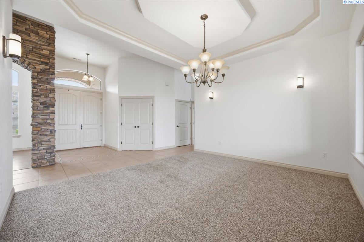 1388 Tuscany Pl, Richland, WA 99352