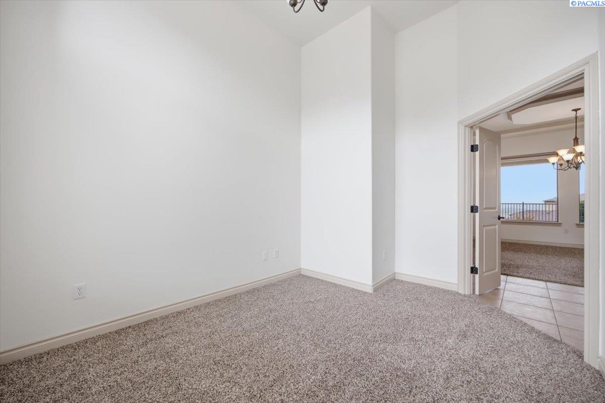 1388 Tuscany Pl, Richland, WA 99352
