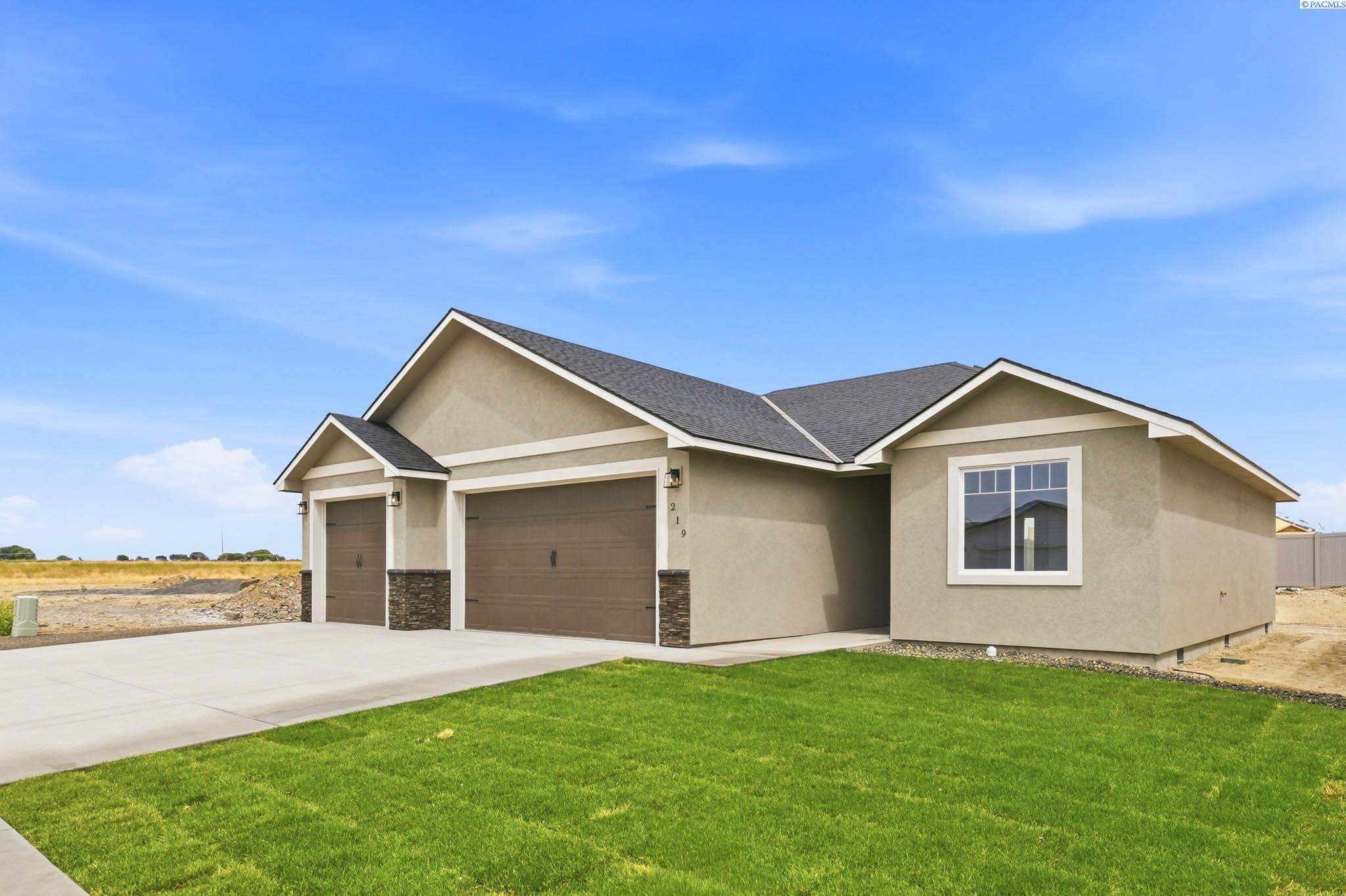 219 Packer St, Prosser, WA 99350
