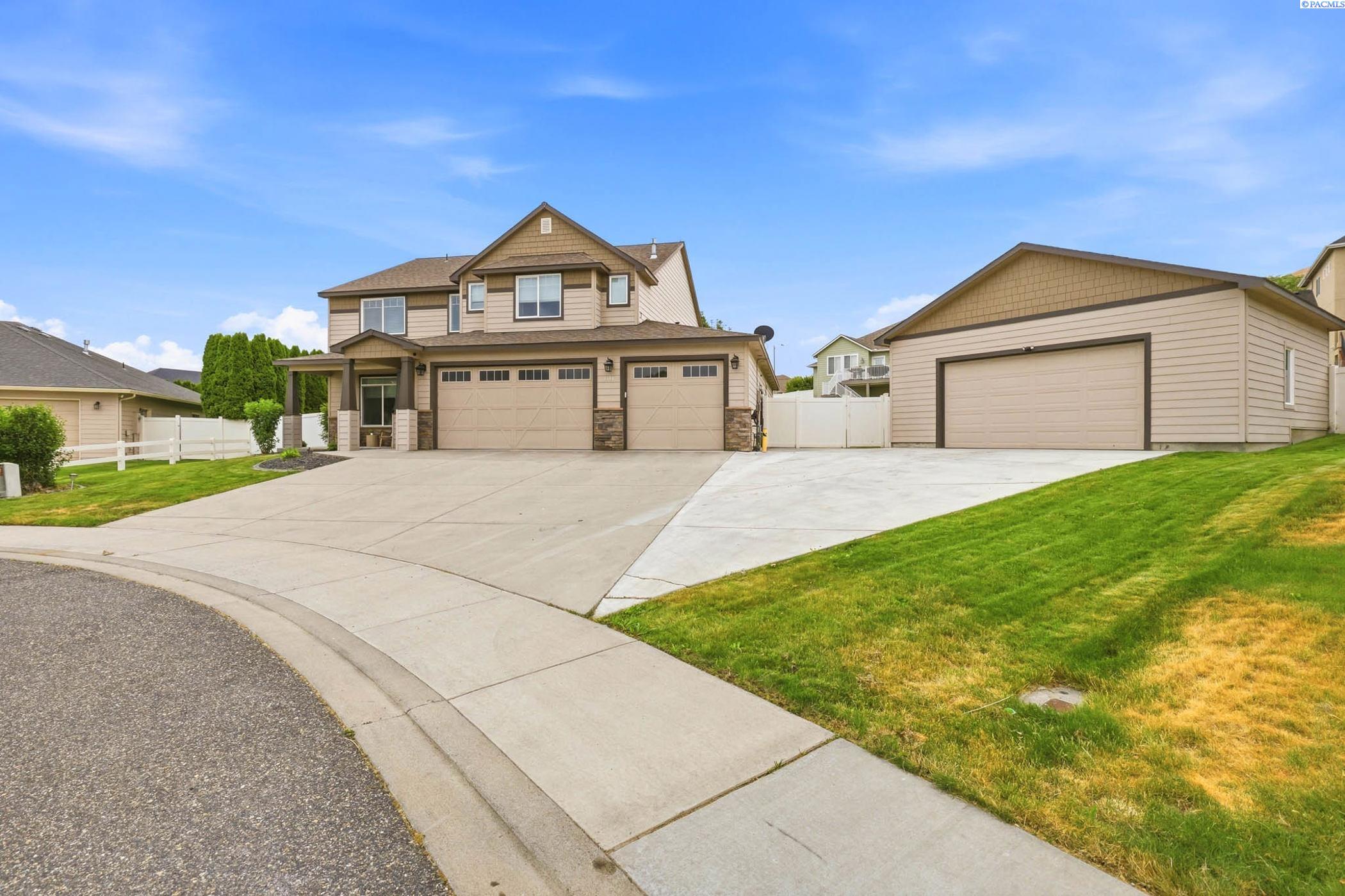 4104 Wenview Ct, West Richland, WA 99353