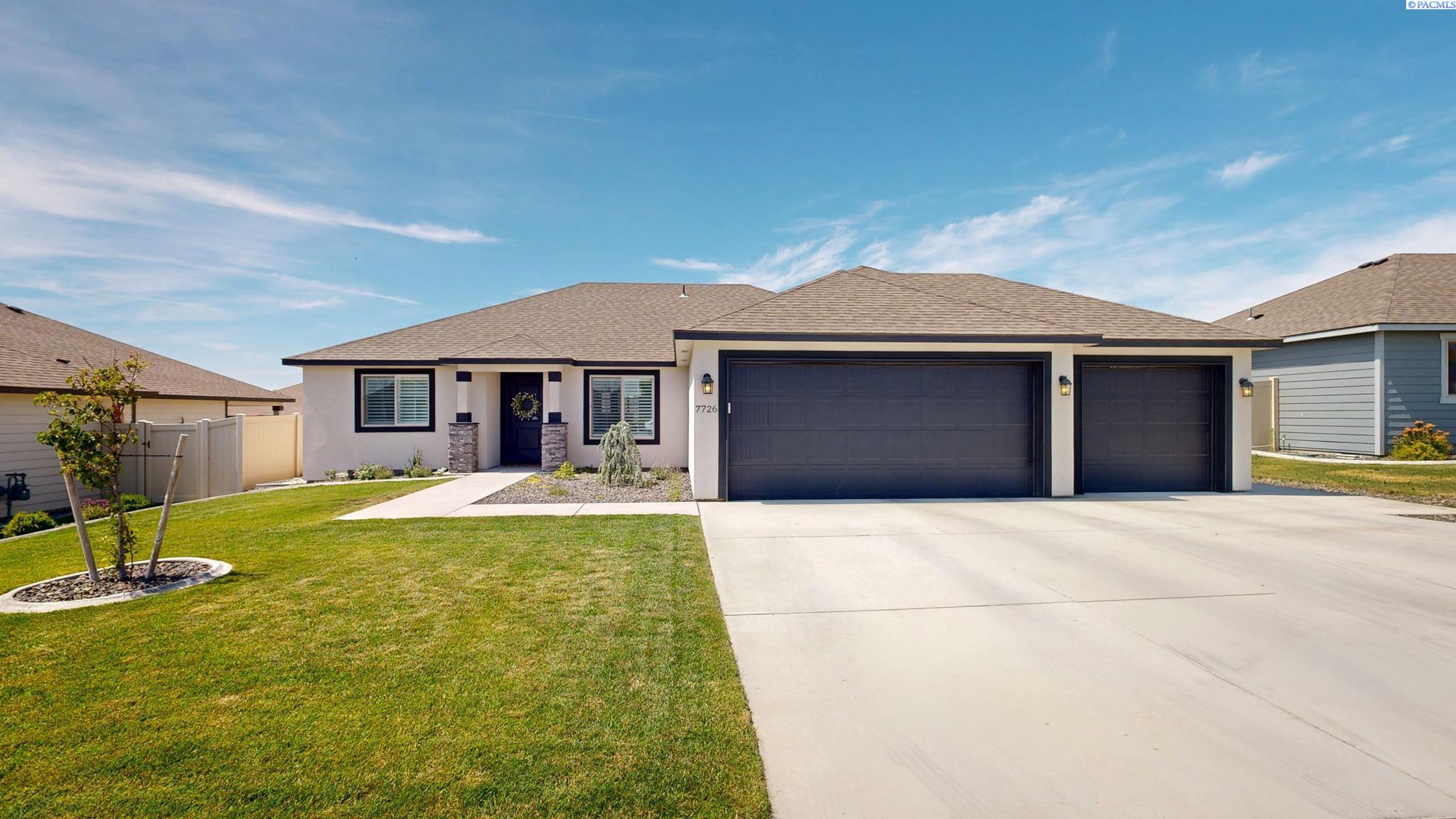 7726 Coldwater Dr, Pasco, WA 99301