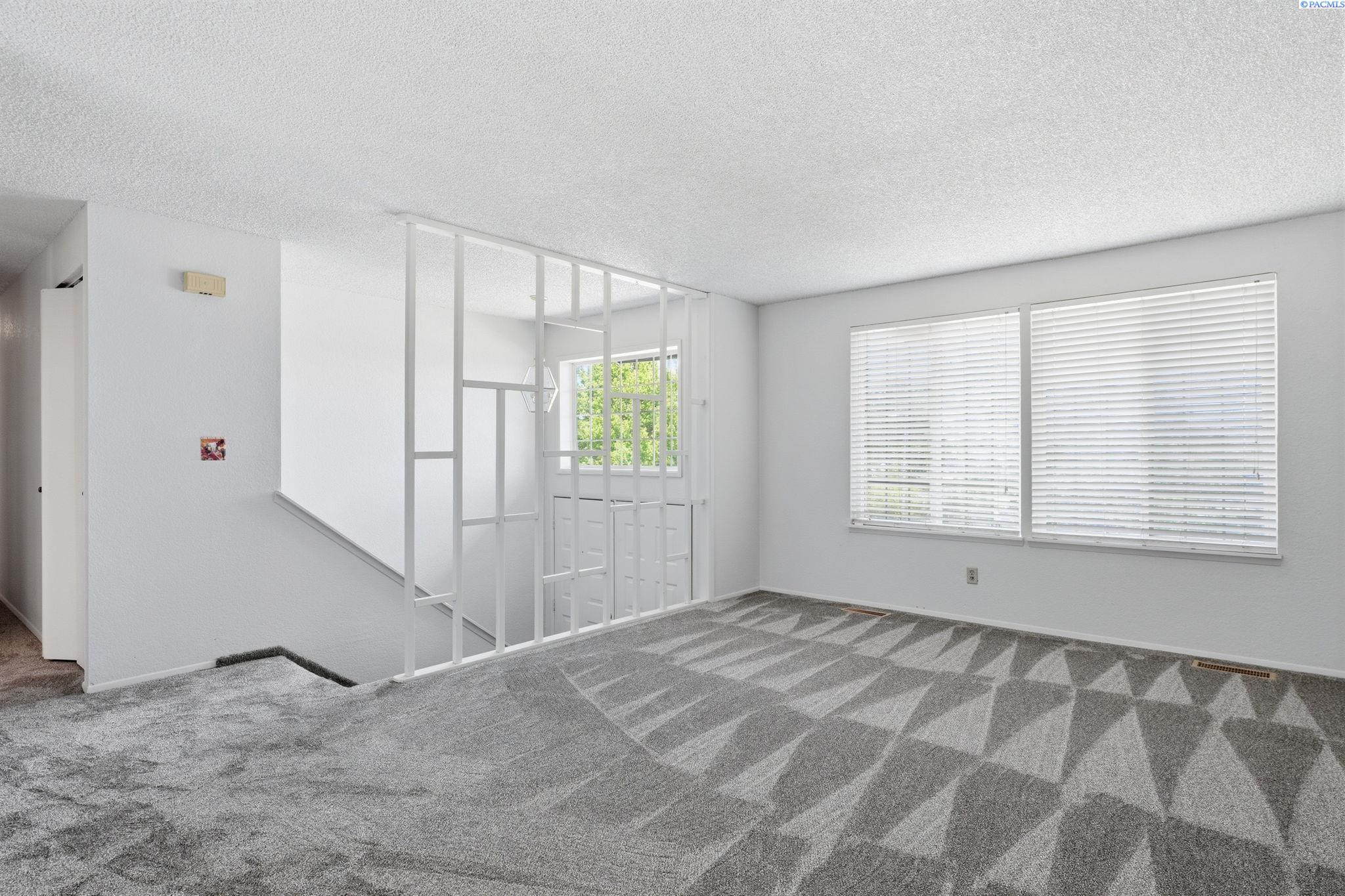 1001 14th Ave, Kennewick, WA 99337