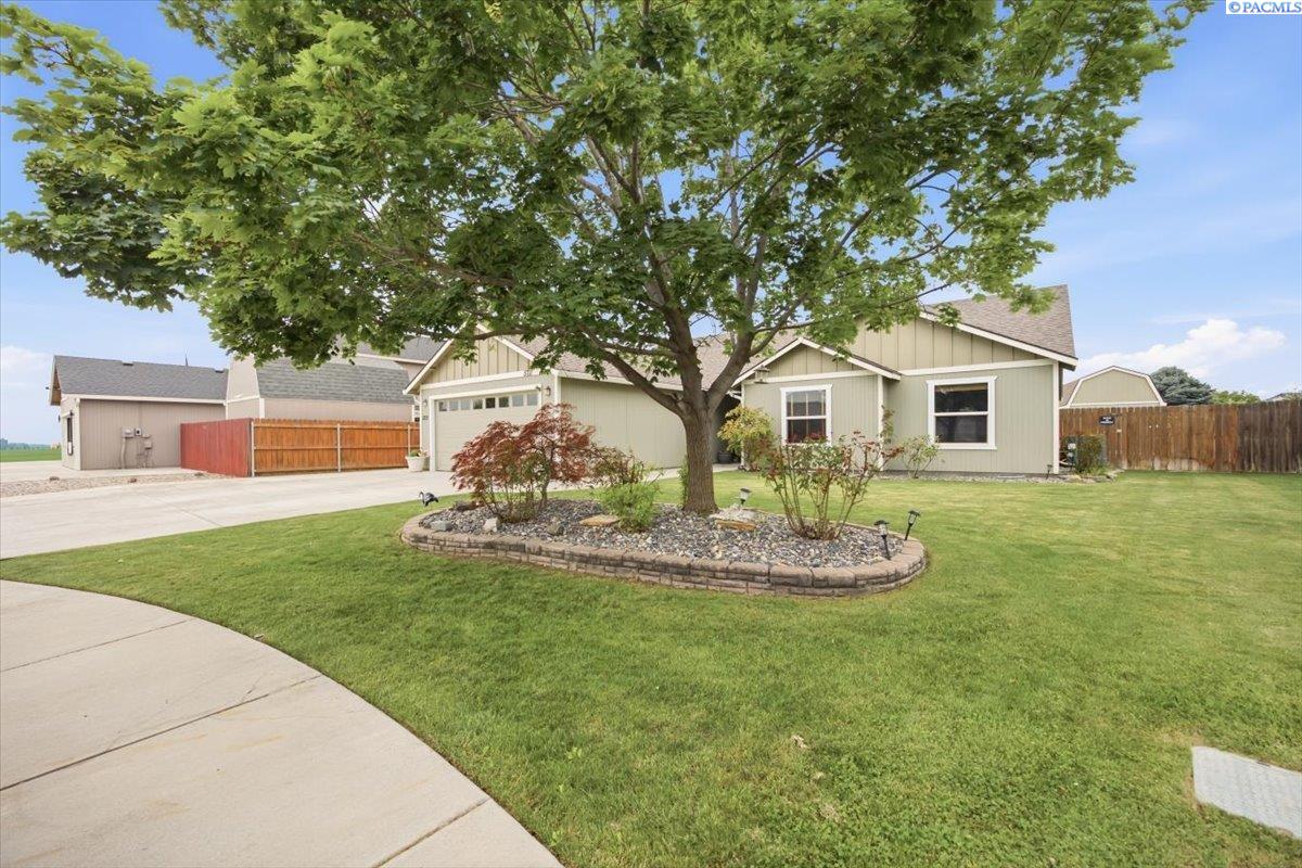 5711 Wailea Ct, West Richland, WA 99353