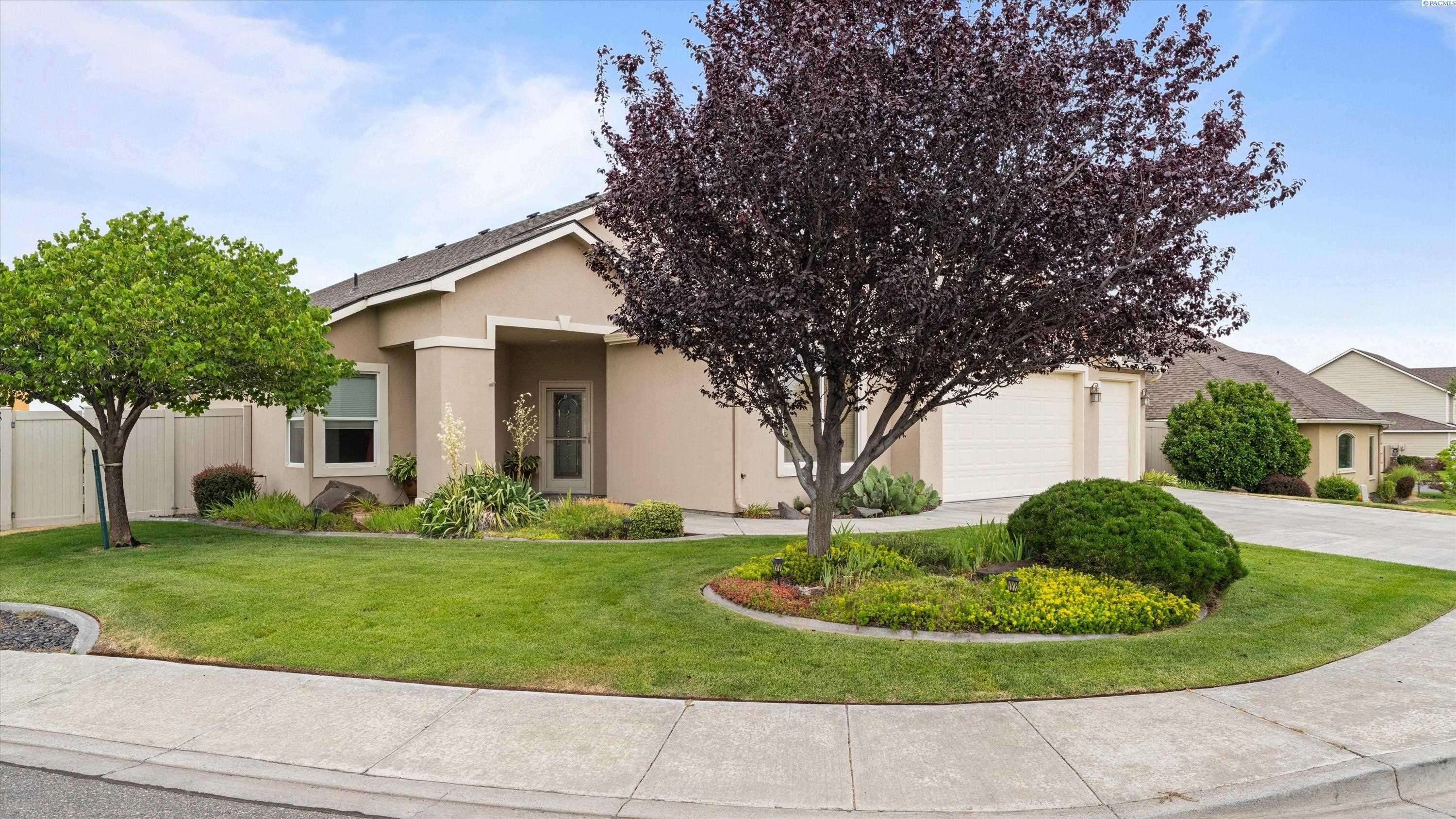2750 Stonecreek Dr, Richland, WA 99354