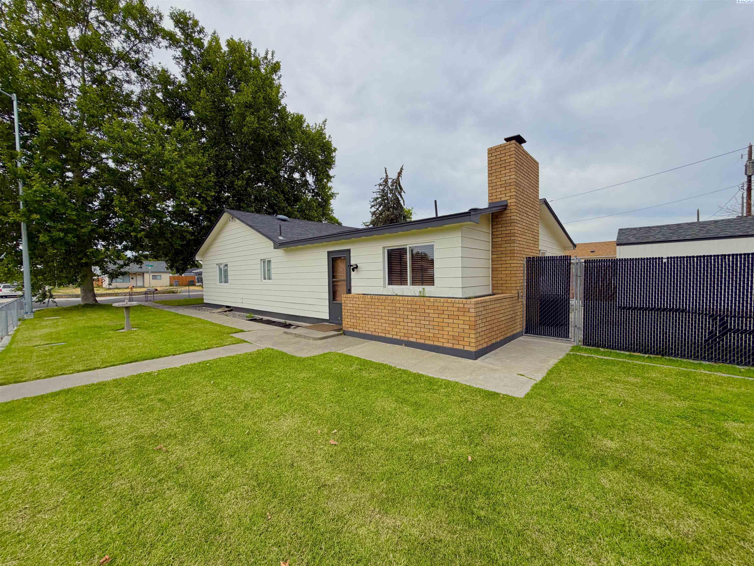 400 Sanford Ave, Richland, WA 99352