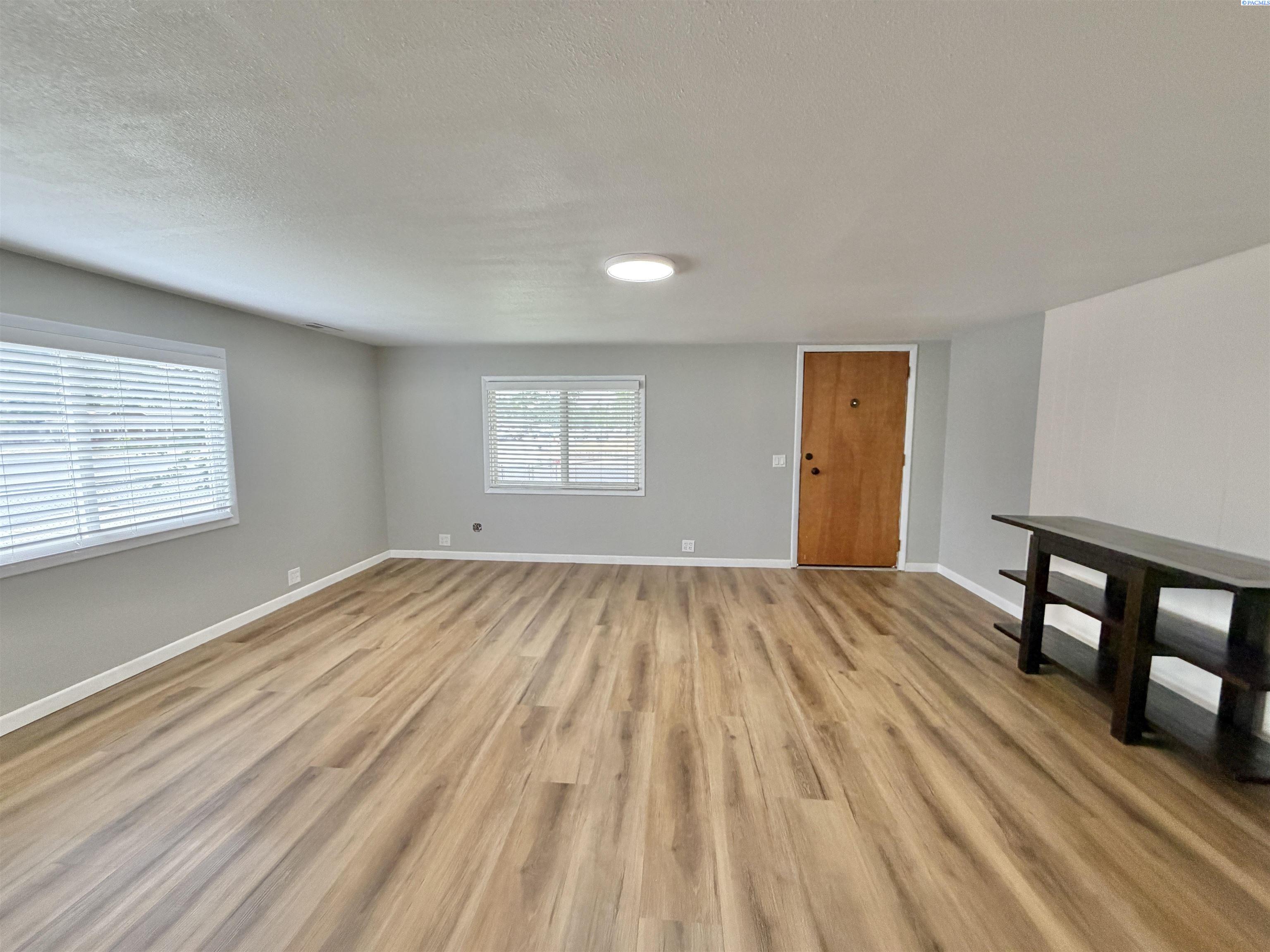 400 Sanford Ave, Richland, WA 99352