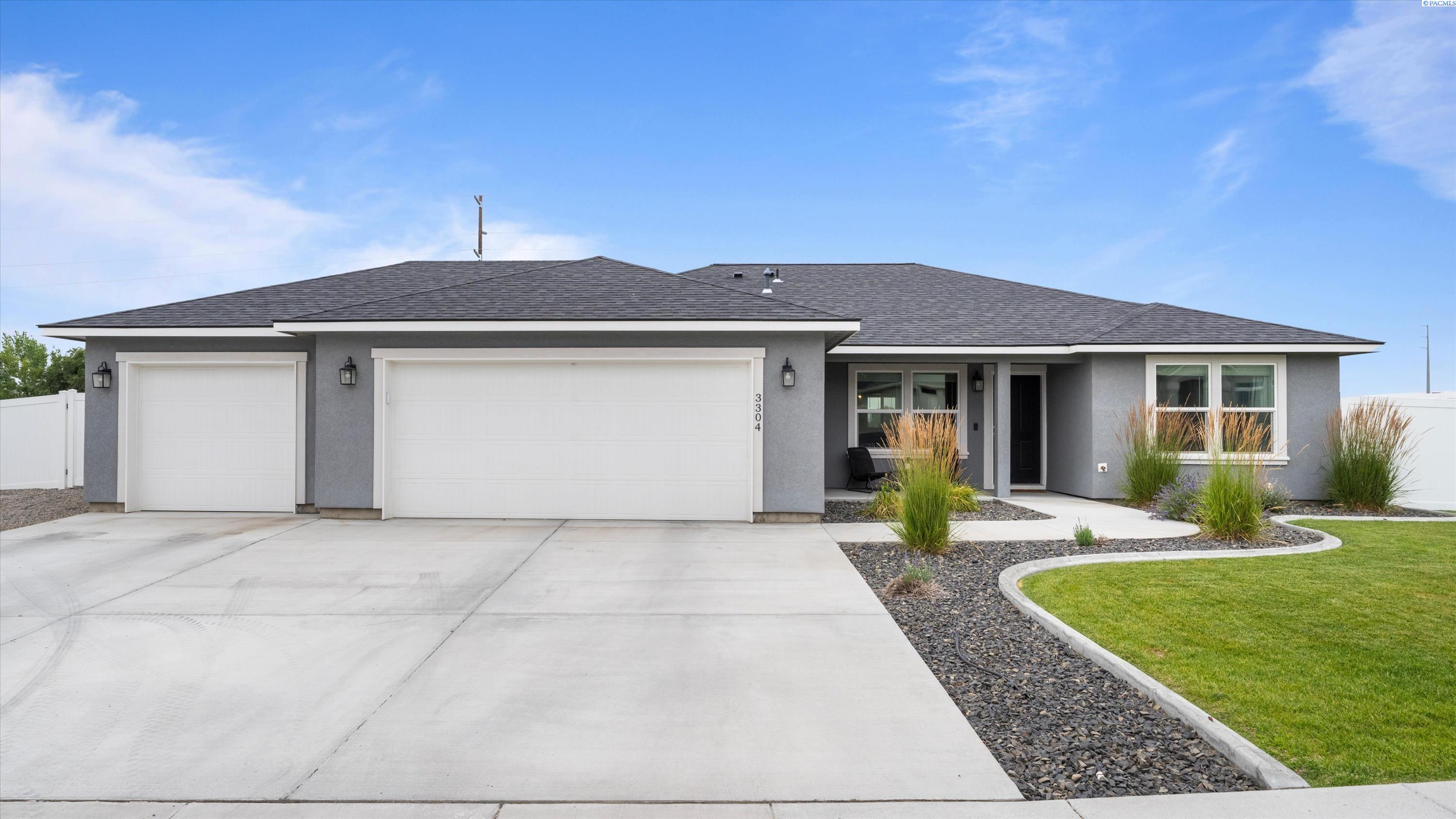 3304 Lapis Ln, Pasco, WA 99301