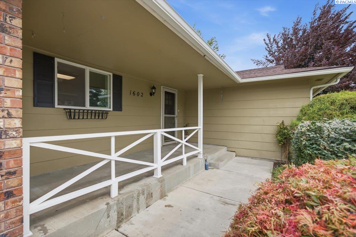 1602 Quillan St, Kennewick, WA 99338