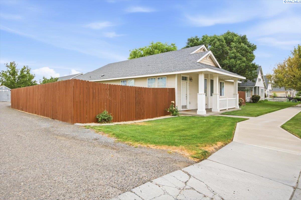 6211 Oriole Dr, Pasco, WA 99301-7978