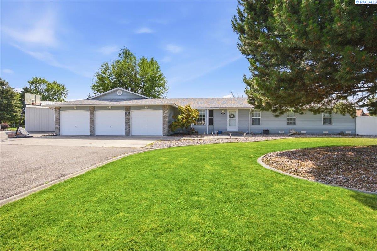 162 Jill Marie St, Burbank, WA 99323