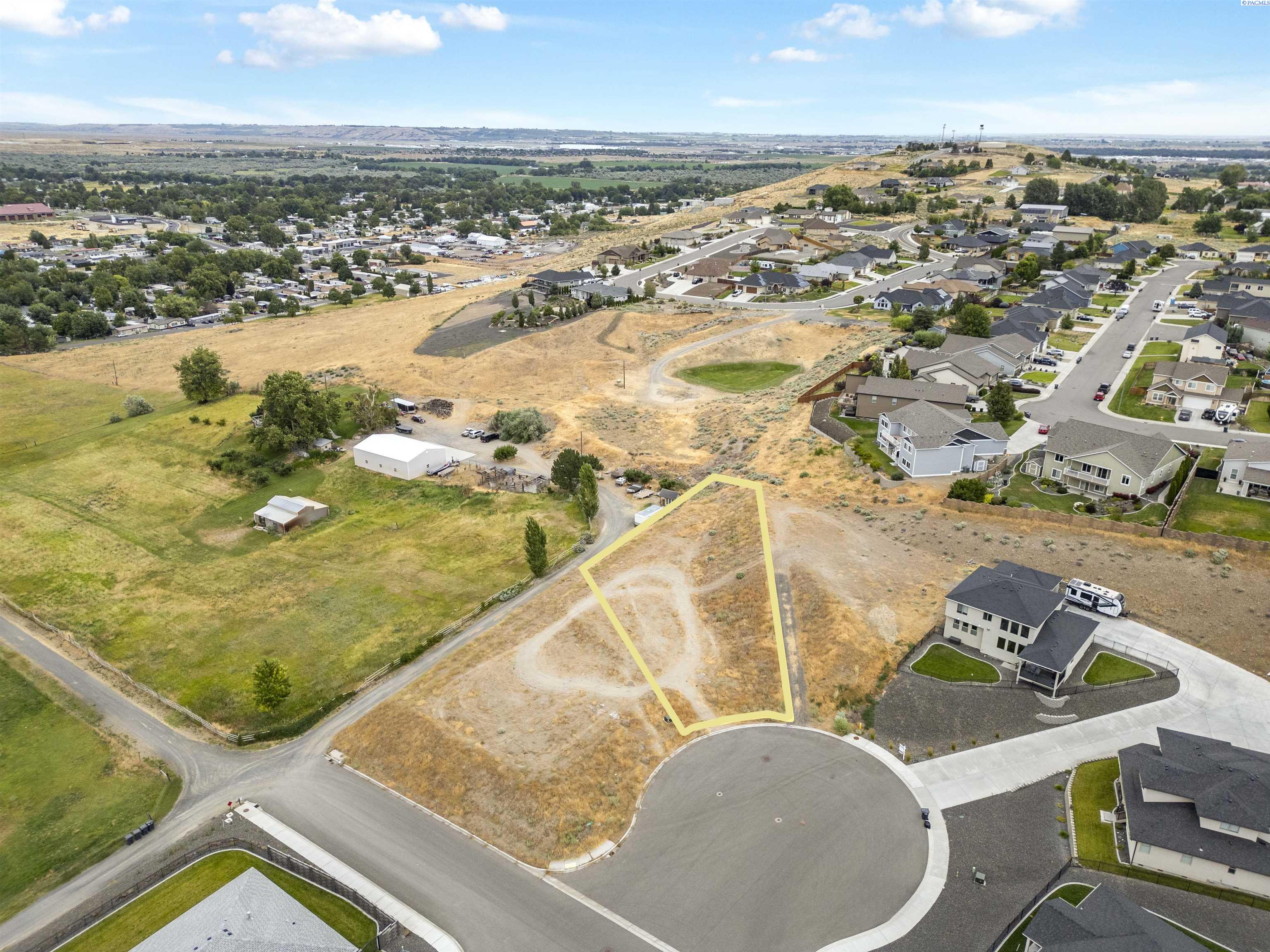 6574 Argos St, West Richland, WA 99353