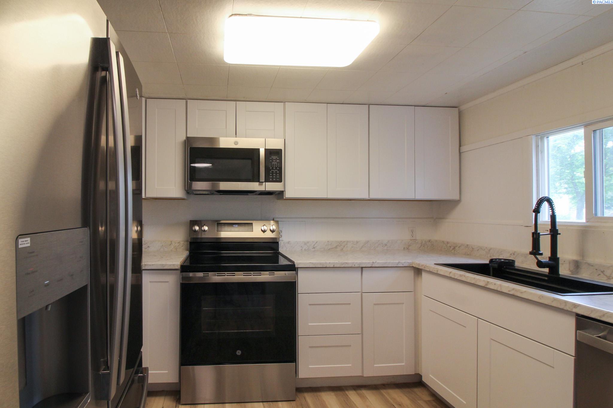 1021 Sanford Ave, Richland, WA 99352