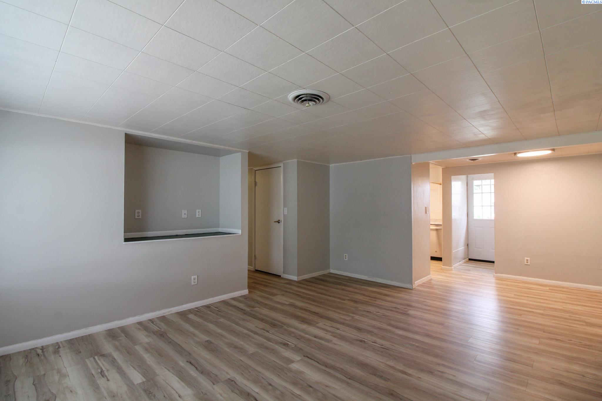 1021 Sanford Ave, Richland, WA 99352