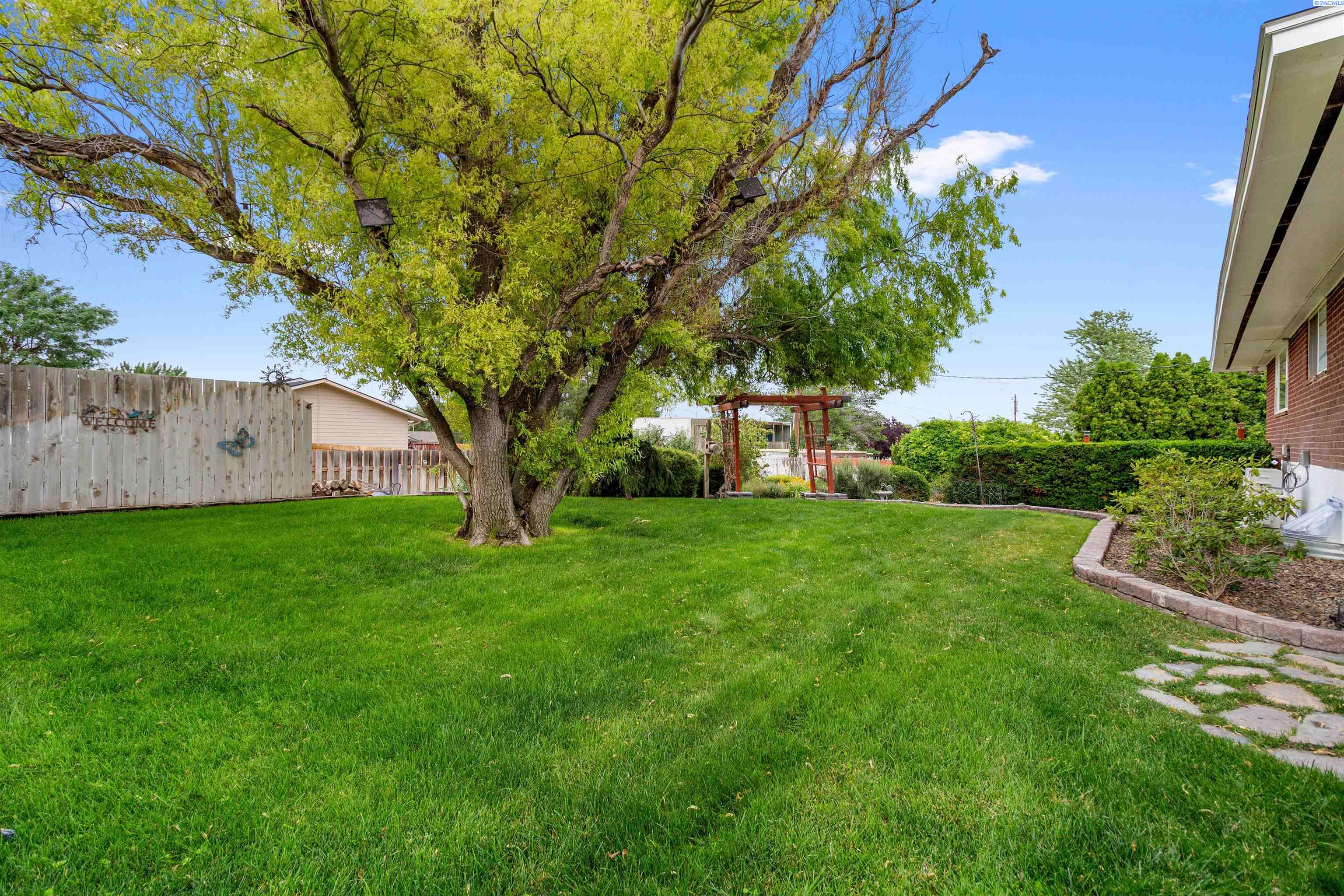 1326 Baywood Ave, Richland, WA 99352-9406