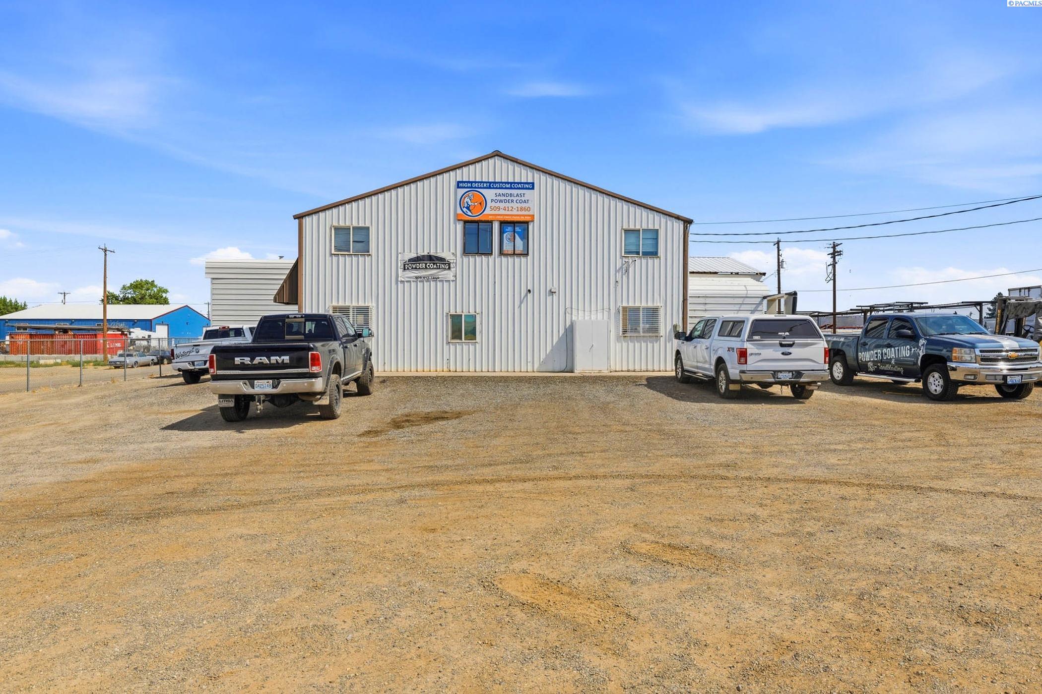 927 Lindsay Ave, Pasco, WA 99301